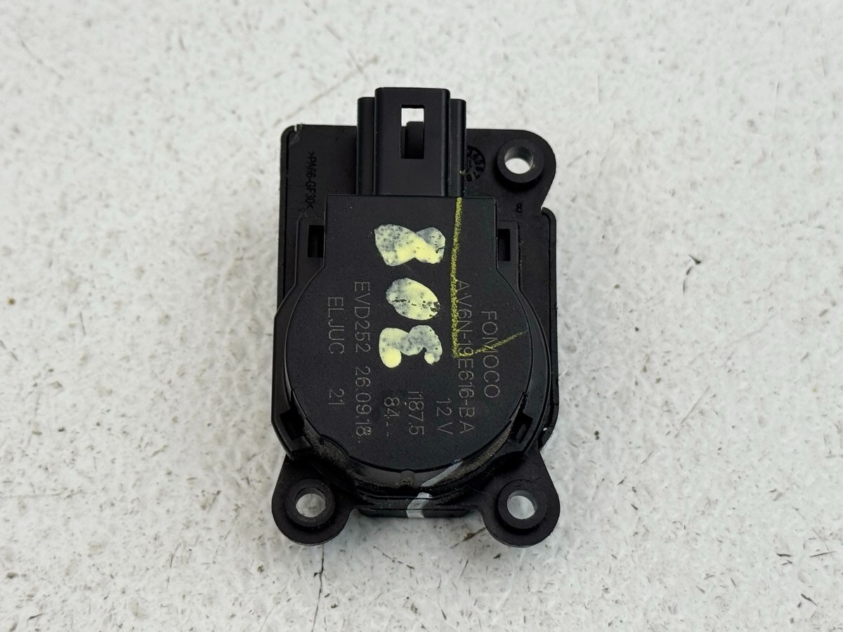 17-19 FORD ESCAPE A / C HVAC HEATER BLEND FLAP DOOR SERVO MOTOR ACTUATOR