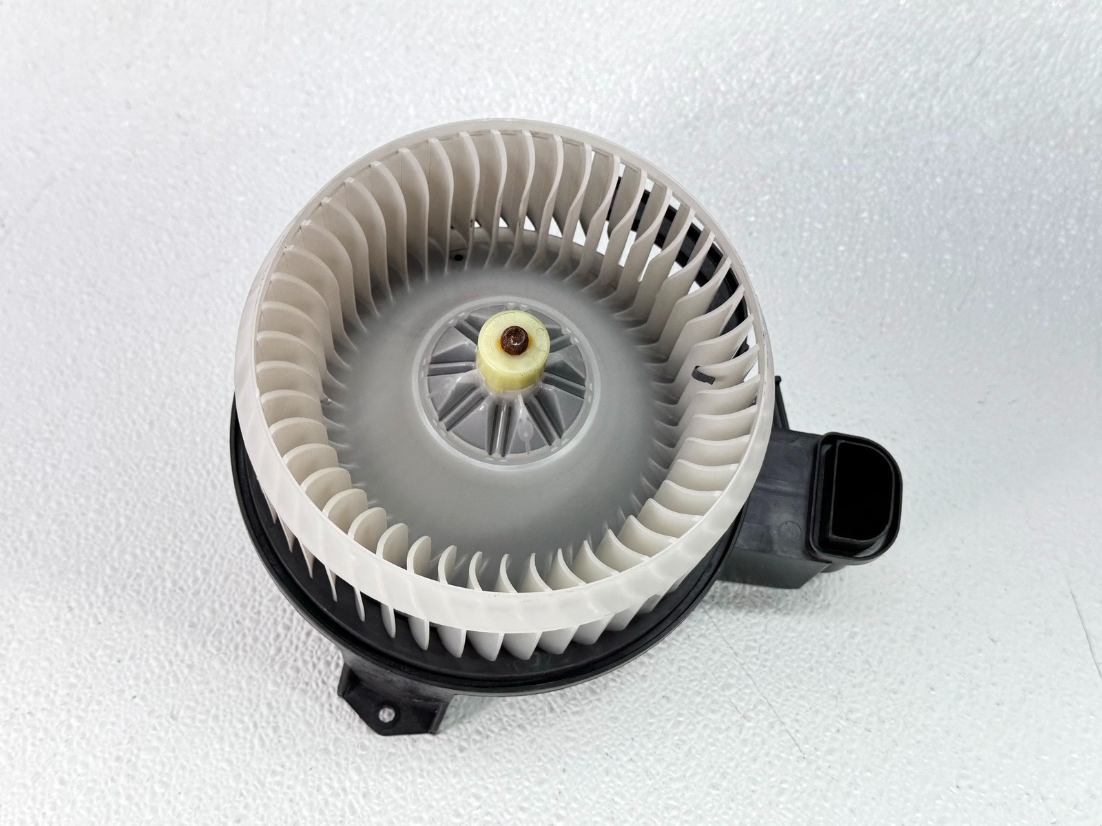 17-20 JAGUAR F-PACE HVAC A/C HEATER BLOWER FAN MOTOR WHEEL