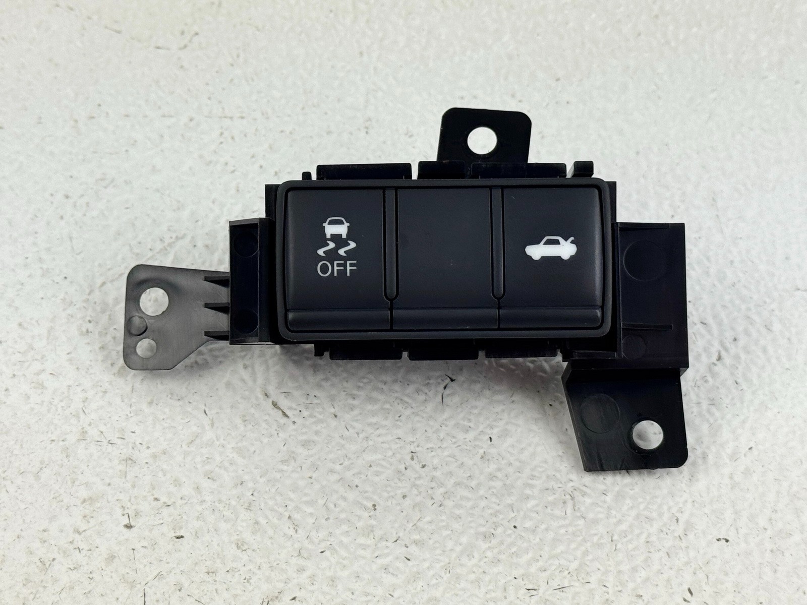 16-23 INFINITI Q50 DASH DASHBOARD TRACTION & TRUNK CONTROL SWITCH PANEL