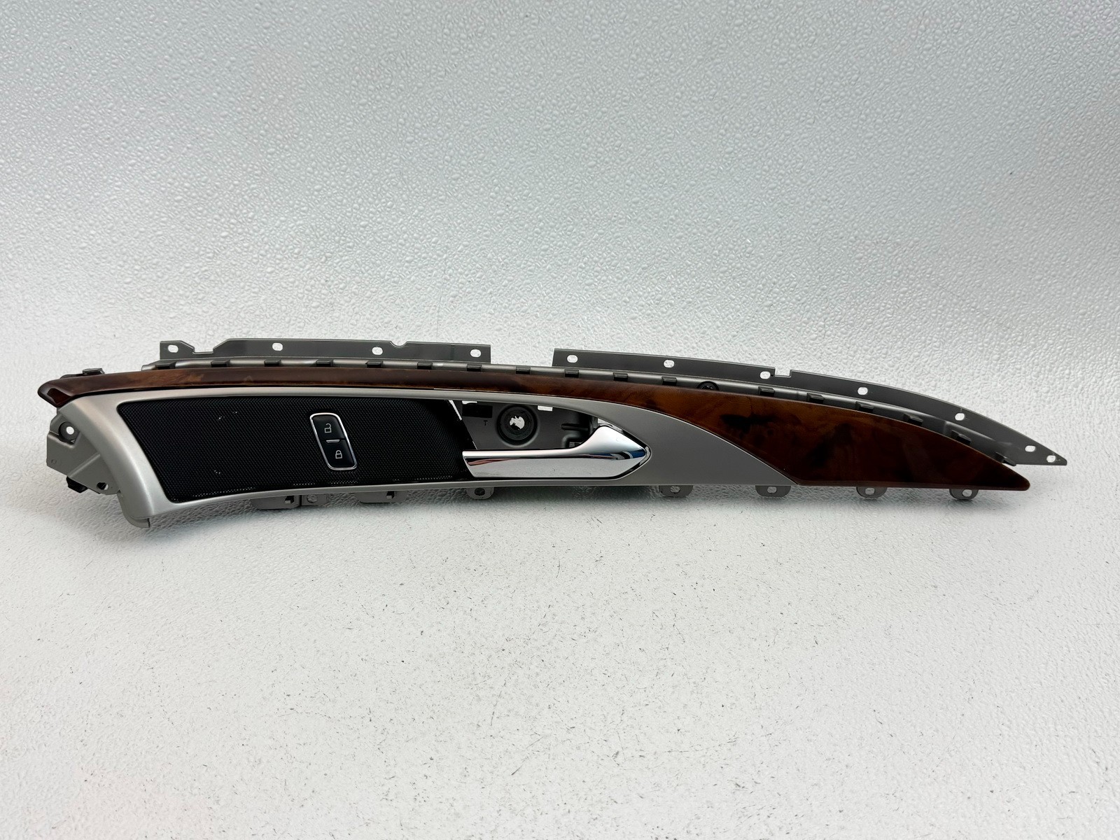 13-16 LINCOLN MKZ FRONT RIGHT RH PASS SIDE INTERIOR DOOR HANDLE TRIM BEZEL
