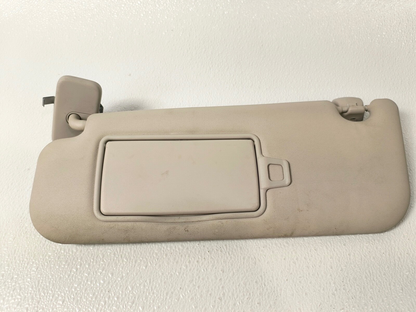 17-20 JAGUAR XE FRONT LEFT DRIVER SIDE SUNVISOR SUN VISOR SHADE COVER TRIM