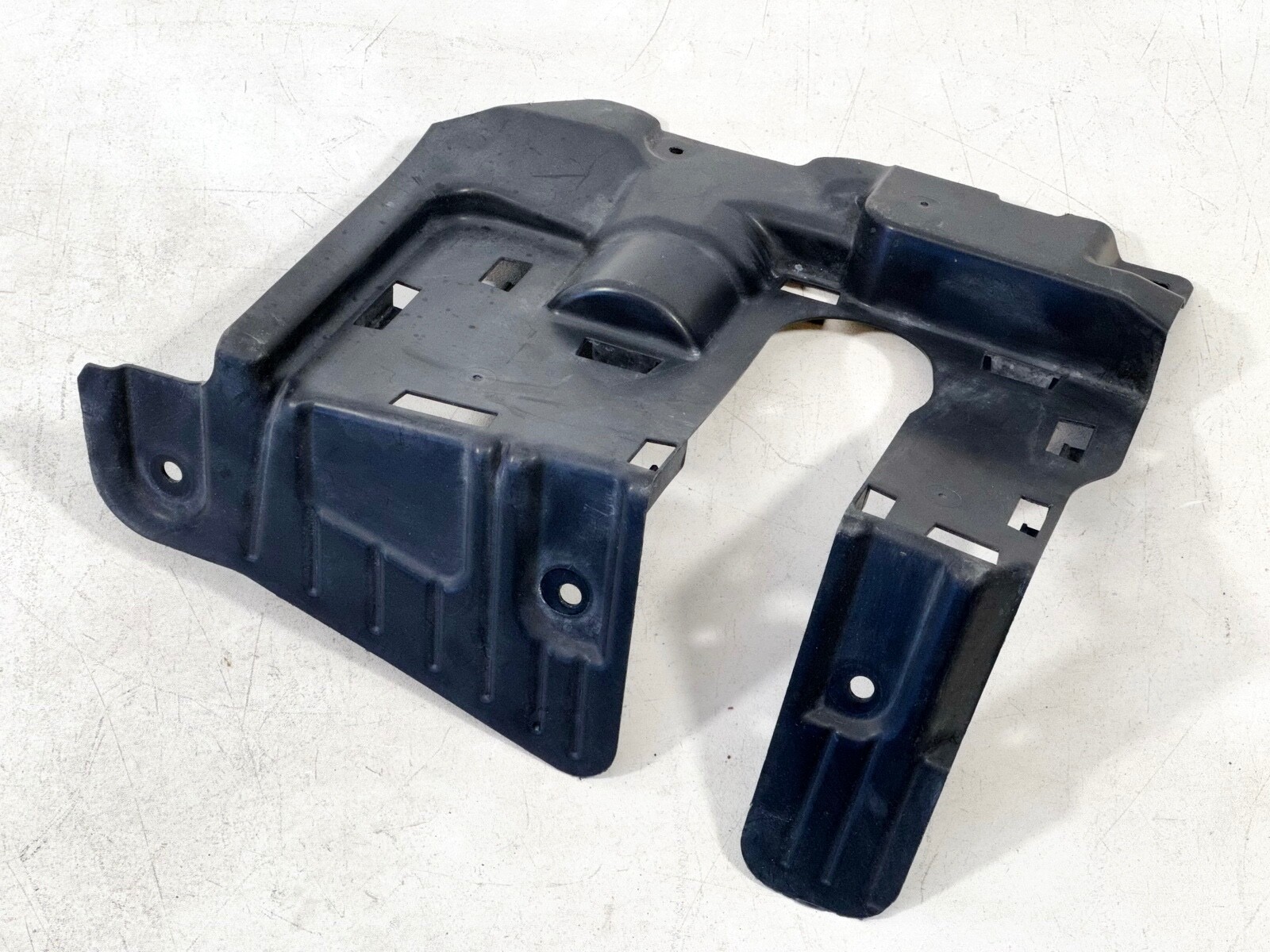 14-16 BMW 328i GT F30 F34 FRONT LEFT LH SIDE FENDER LINER WHEEL BRACKET