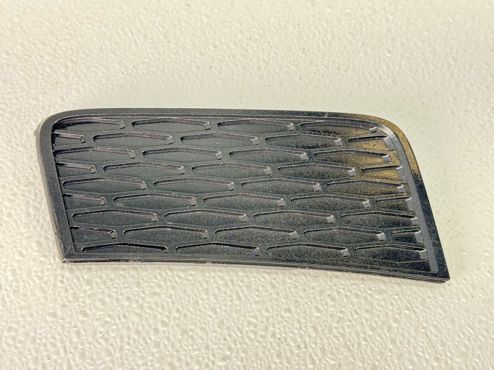 12-17 RANGE ROVER EVOQUE FRONT RIGHT PASS SIDE FOG LIGHT GRILLE COVER PANEL