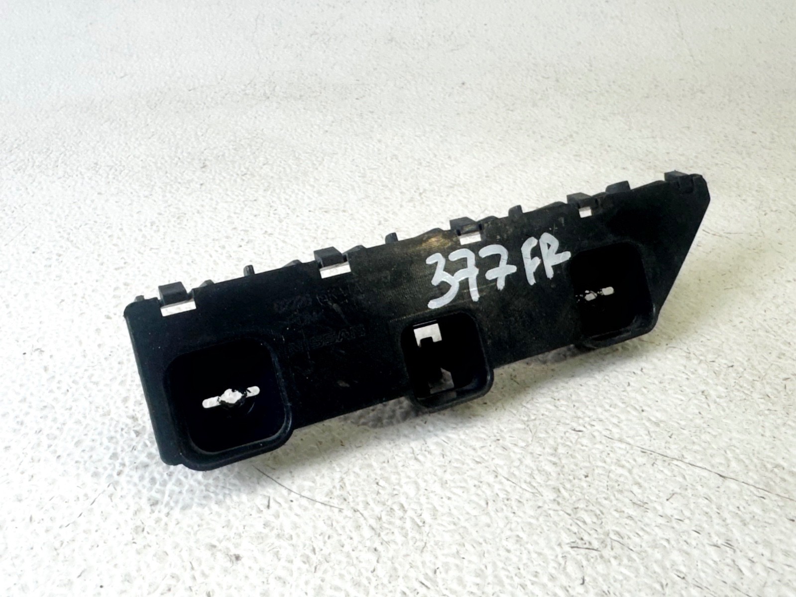 13-20 NISSAN PATHFINDER FRONT BUMPER RIGHT RH PASS SIDE OUTER COVER BRACKET
