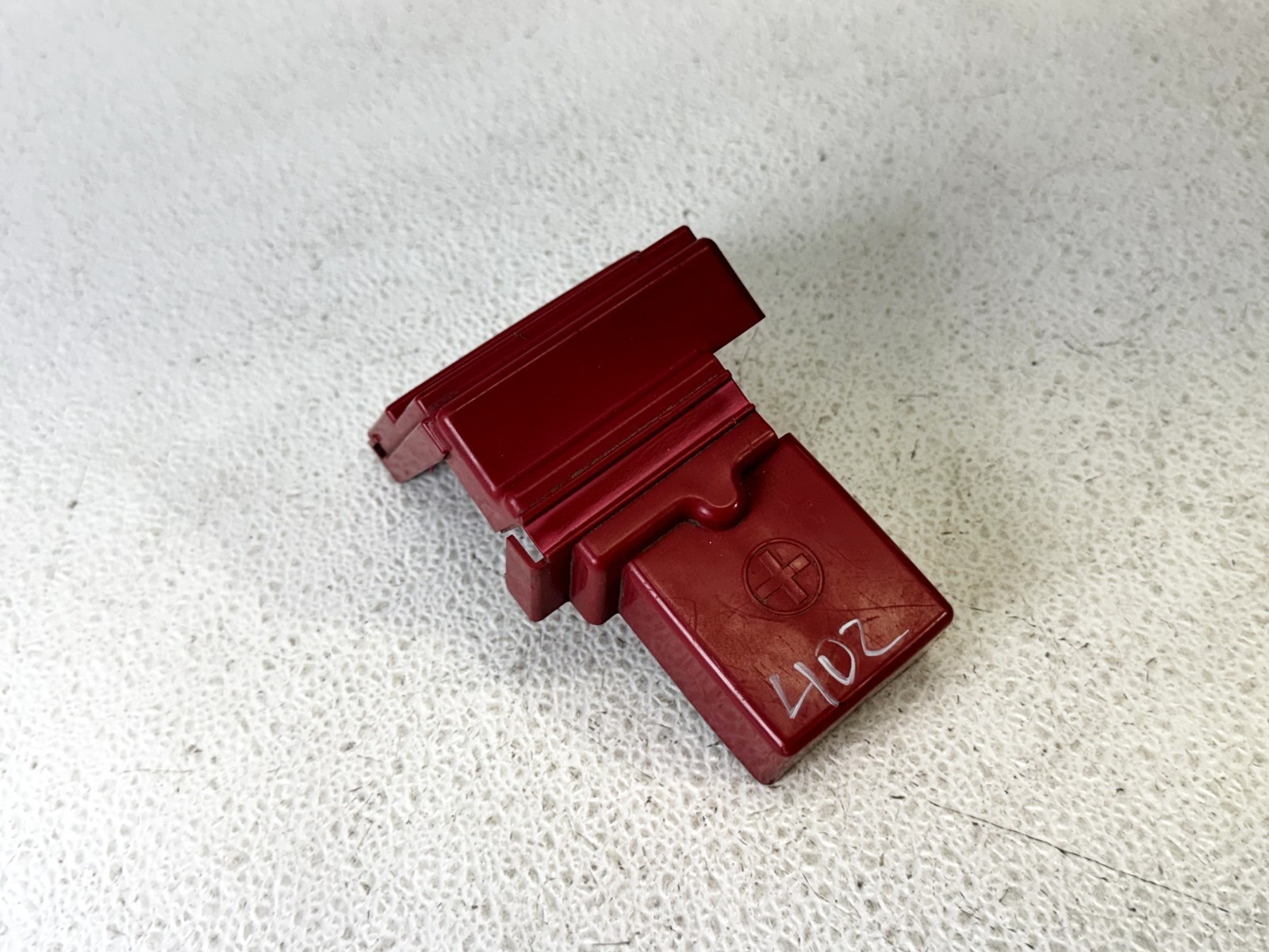 11-25 MITSUBISHI OUTLANDER BATTERY POSITIVE TERMINAL COVER CAP