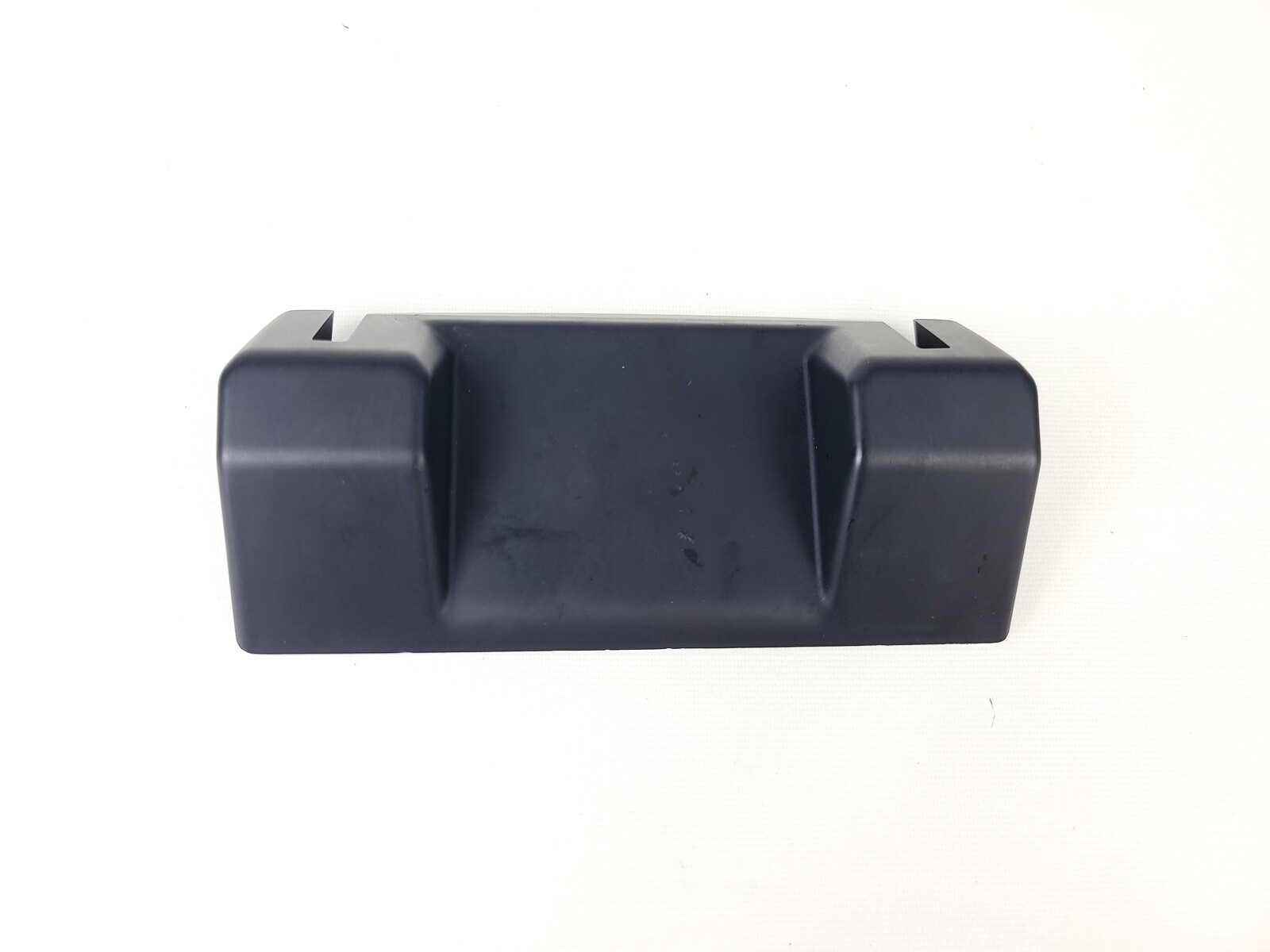 15-17 LAND ROVER DISCOVERY SPORT ARMREST TRIM COVER PANEL BRACKET