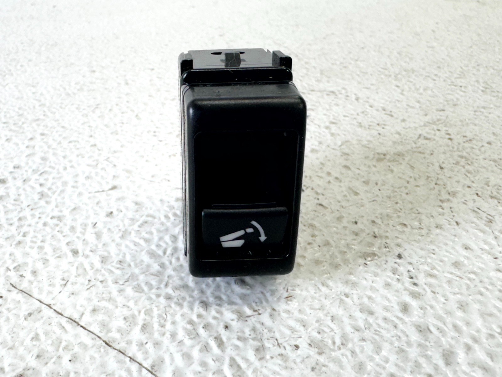 11-19 INFINITI QX56 QX80 REAR LEFT DRIVER SIDE FOLDING SEAT CONTROL SWITCH