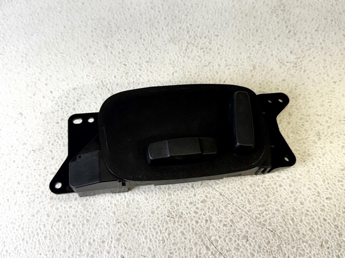 17-20 JAGUAR F-PACE FRONT LEFT LH DRIVER SEAT POSITION CONTROL SWITCH PANEL