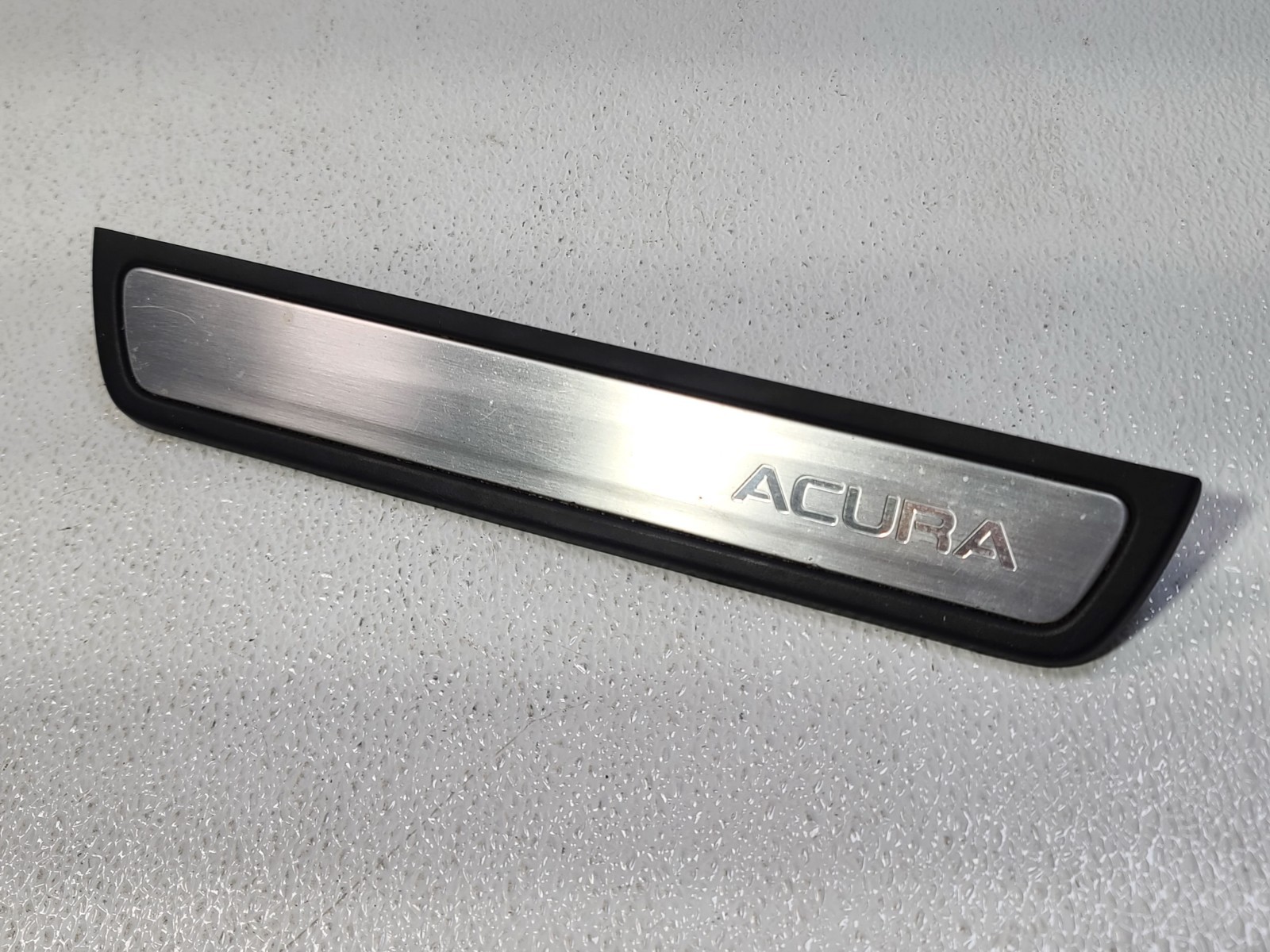 14-20 ACURA MDX REAR LEFT LH DRIVER SIDE DOOR SILL SCUFF TRIM PLATE COVER