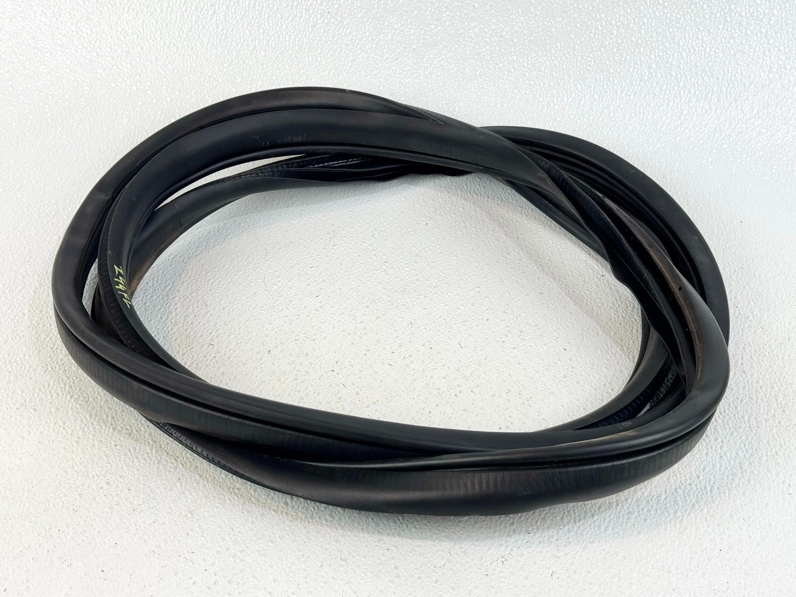 16-23 MAZDA CX-9 CX9 FRONT LEFT LH DRIVER SIDE DOOR BODY WEATHERSTRIP SEAL
