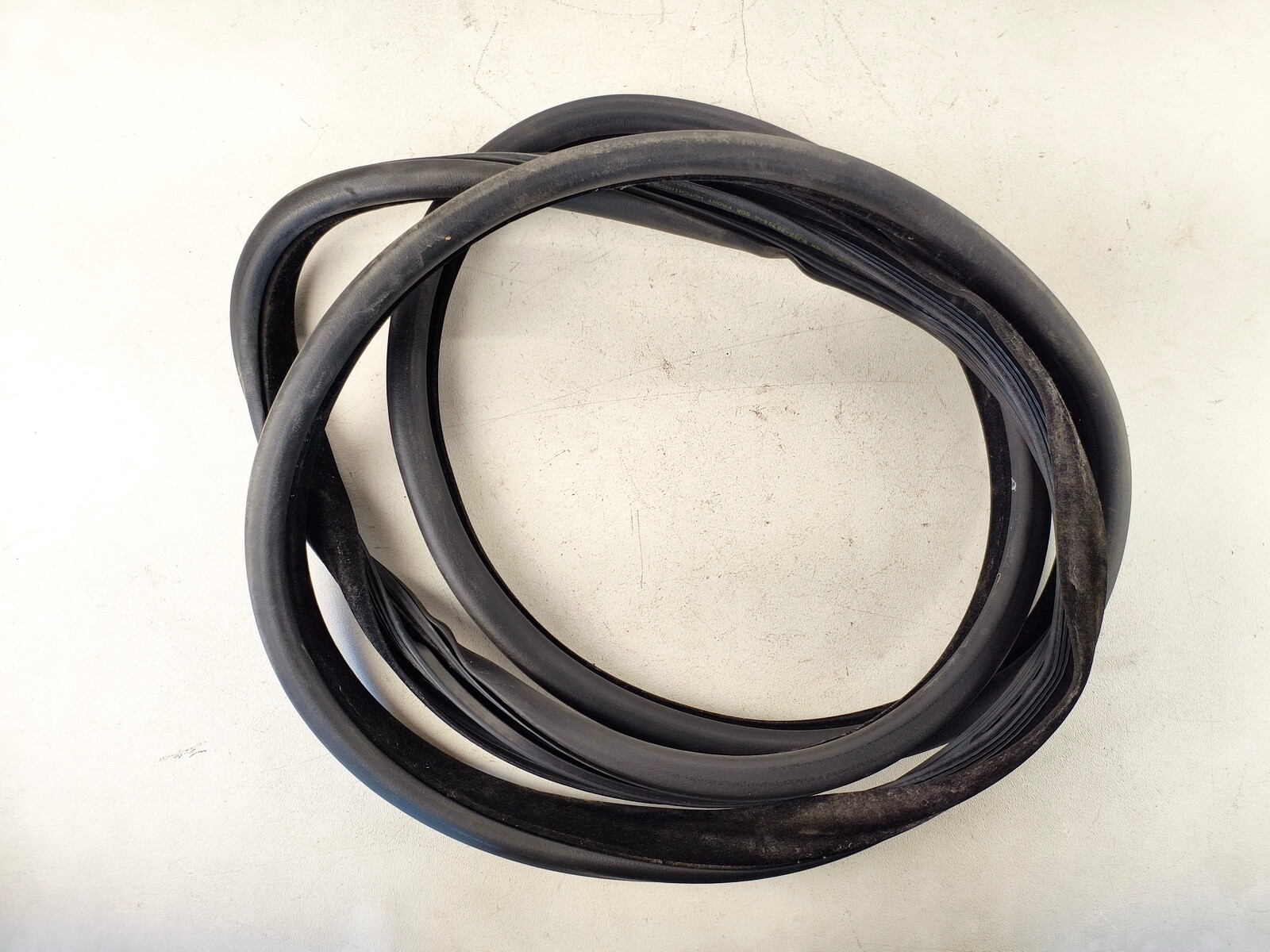 12-19 RANGE ROVER EVOQUE FRONT LEFT LH DRIVER SIDE DOOR WEATHER STRIP SEAL