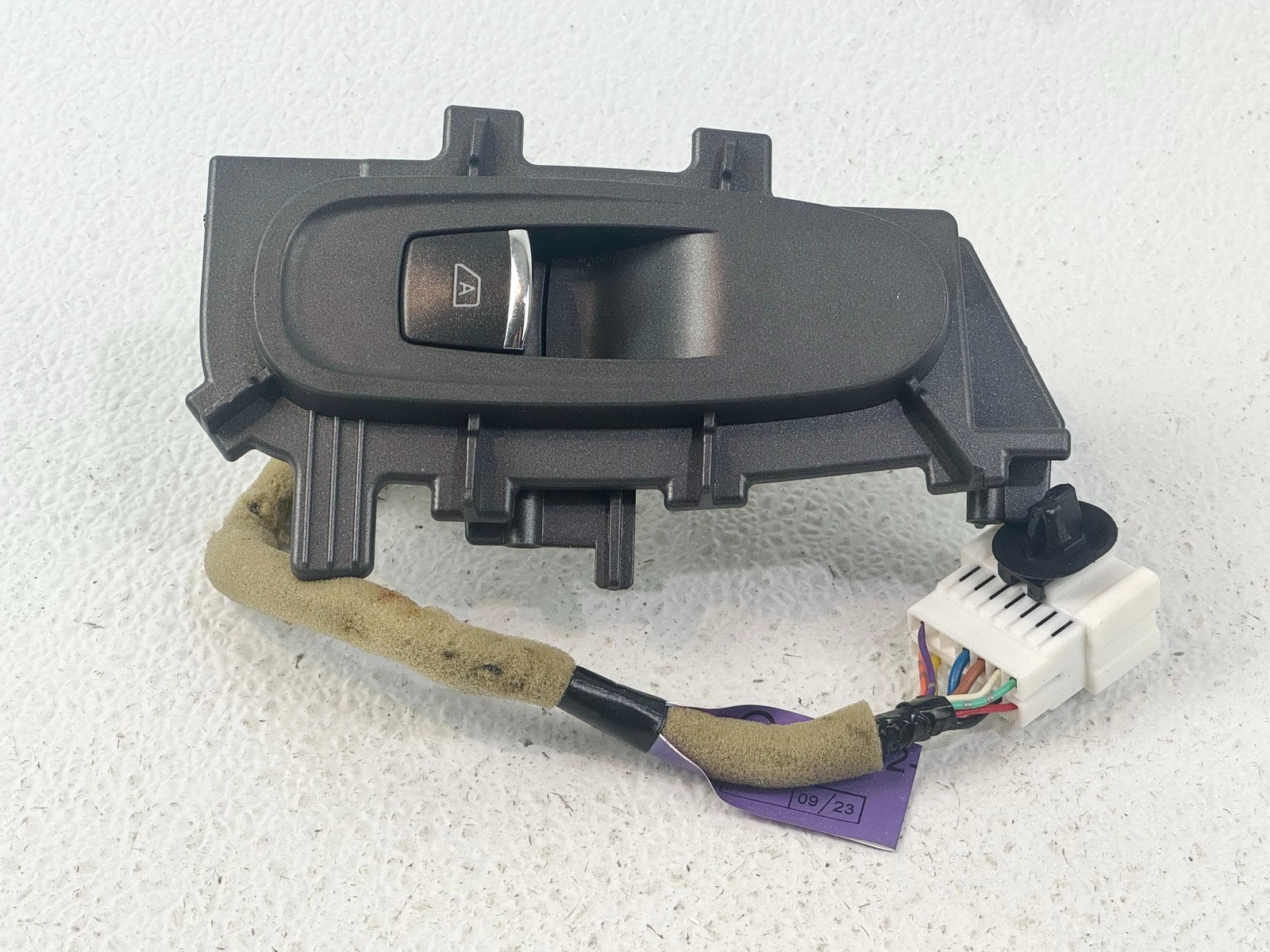 14-20 INFINITI QX60 REAR RIGHT RH PASS SIDE WINDOW CONTROL SWITCH TRIM PANEL