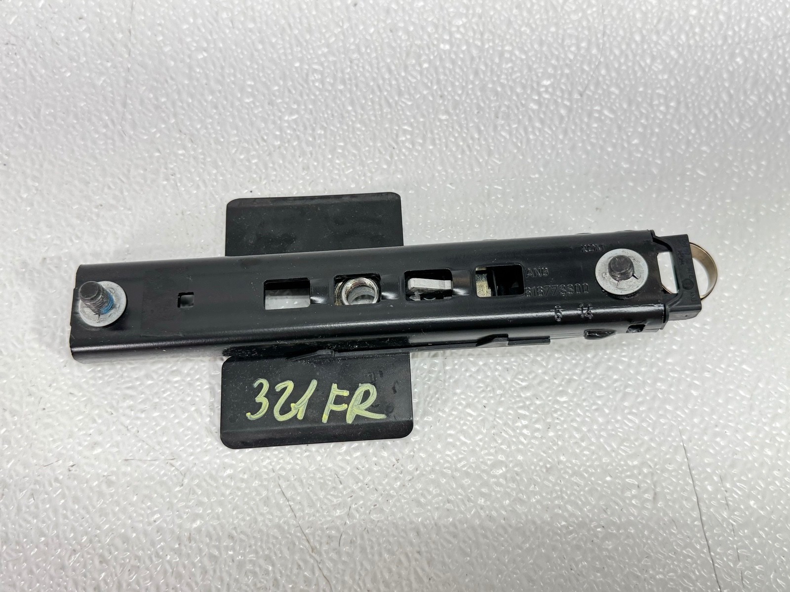 12-19 RANGE ROVER EVOQUE FRONT RIGHT PASS SIDE SEAT BELT HEIGHT ADJUSTER