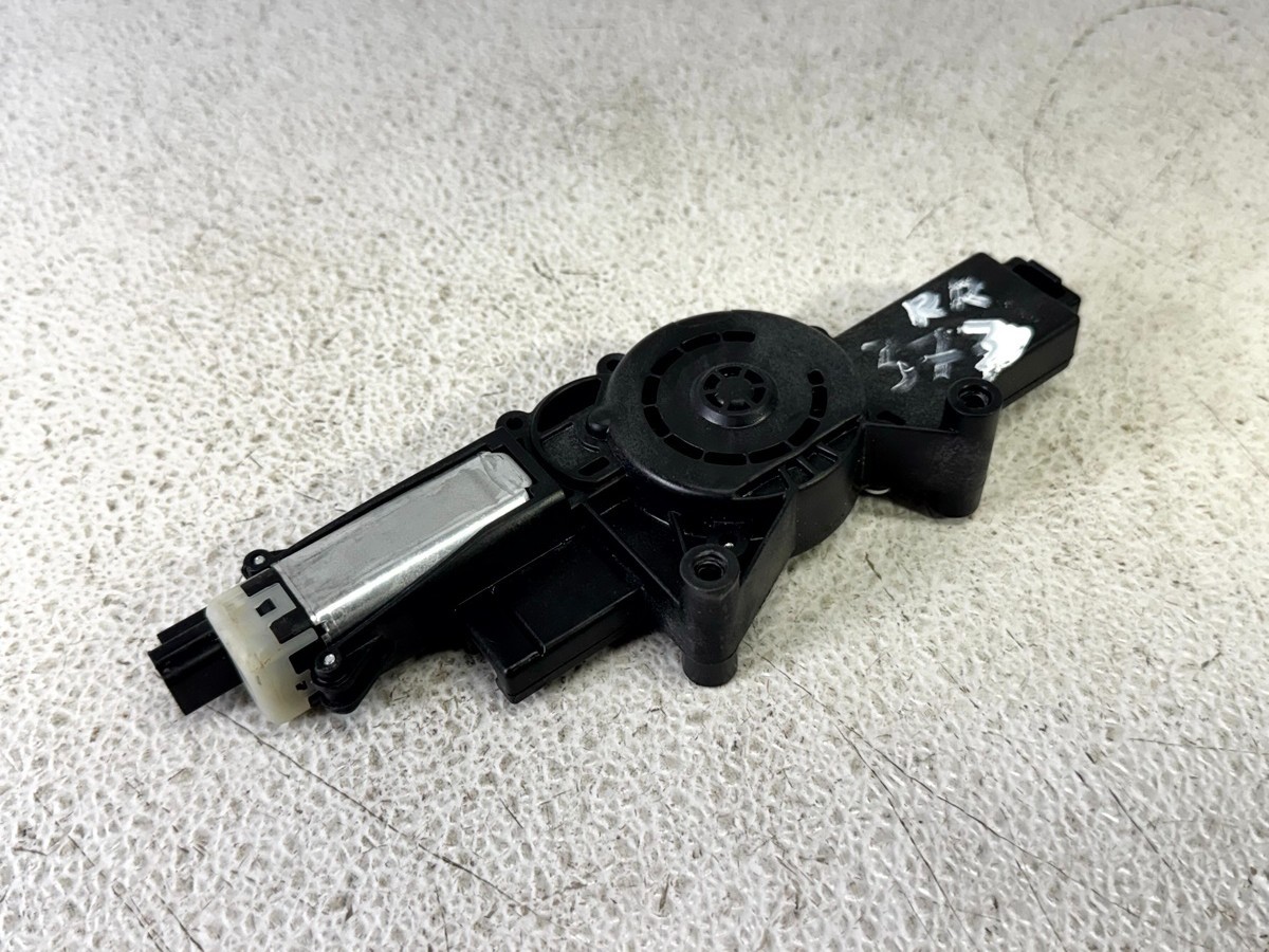 22-25 NISSAN PATHFINDER RIGHT RH SIDE SUNROOF SLIDING ROOF CONTROL MOTOR