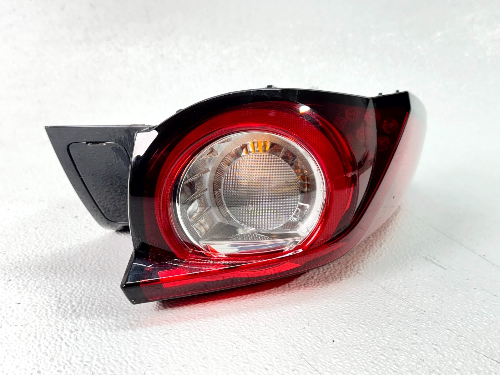 16-23 CX-9 CX9 REAR LEFT LH DRIVER SIDE OUTER TAIL LIGHT LAMP ASSEMBLY