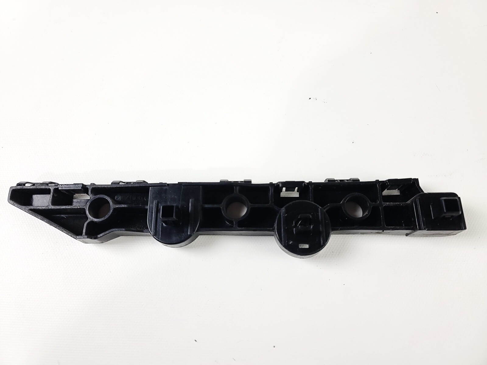 14-23 INFINITI Q50 BUMPER REAR RIGHT PASSENGER SIDE BRACKET MOUNT RETAINER