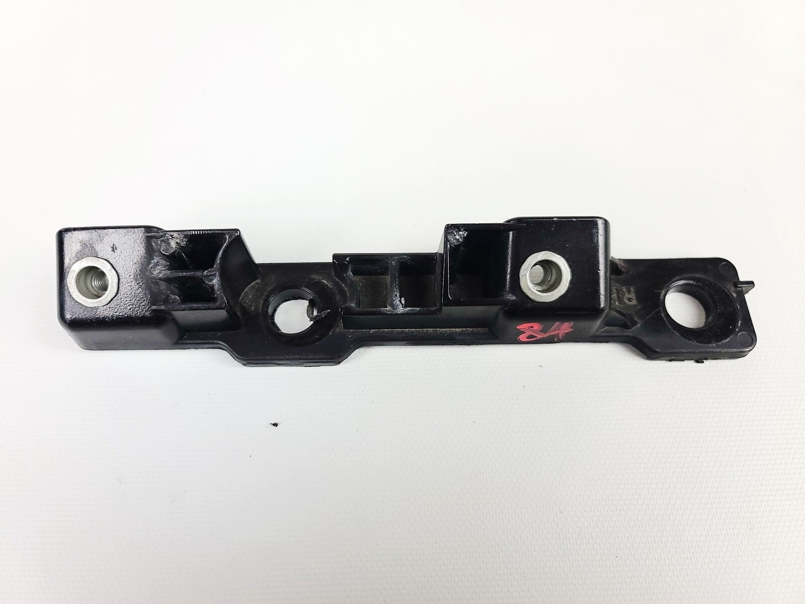 13-20 INFINITI JX35 QX60 REAR RIGHT PASSENGER RH SIDE MOUNT BRACKET SUPPORT