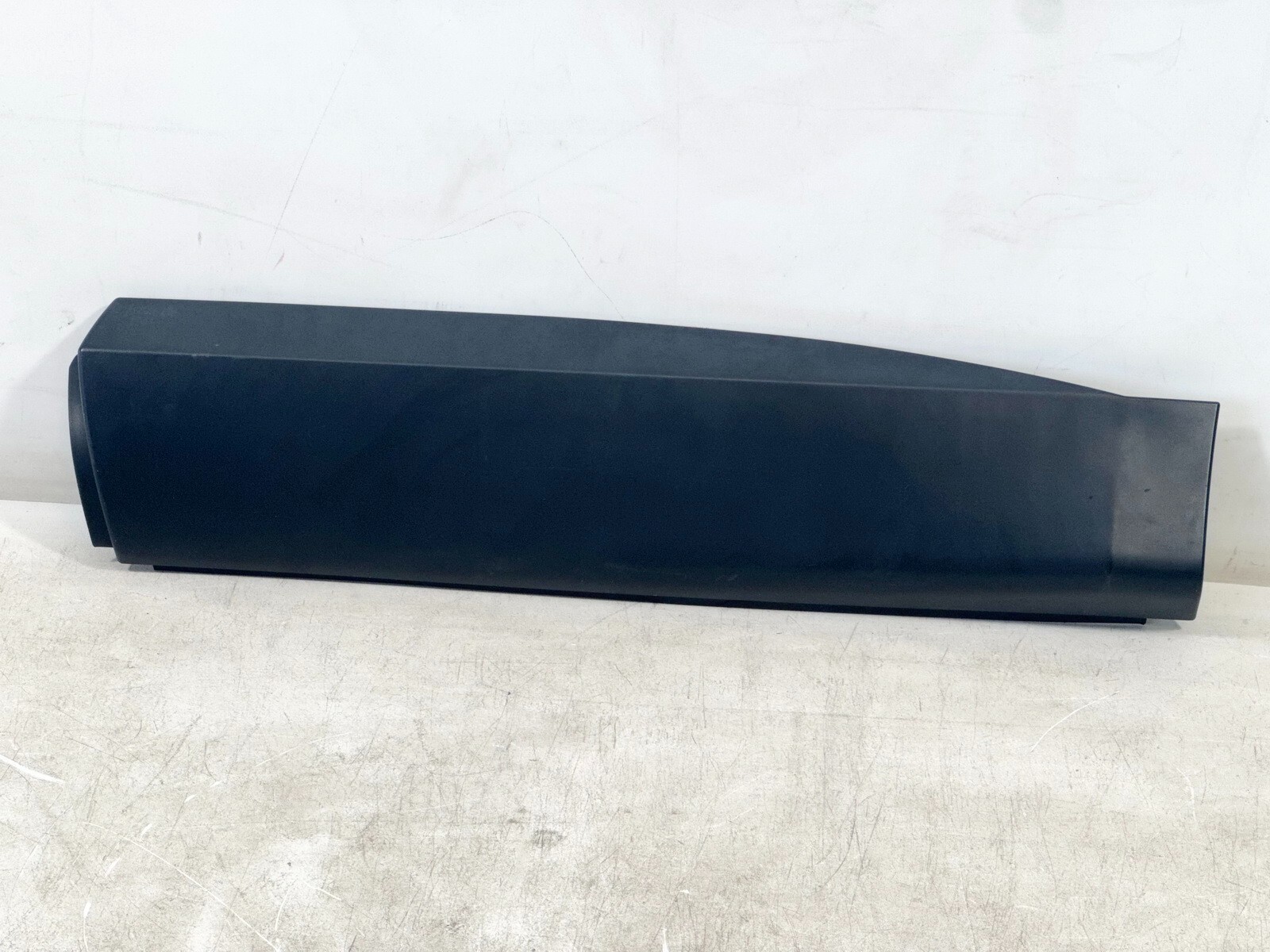 17-20 JAGUAR F-PACE REAR LEFT LH DRIVER DOOR LOWER TRIM PANEL COVER