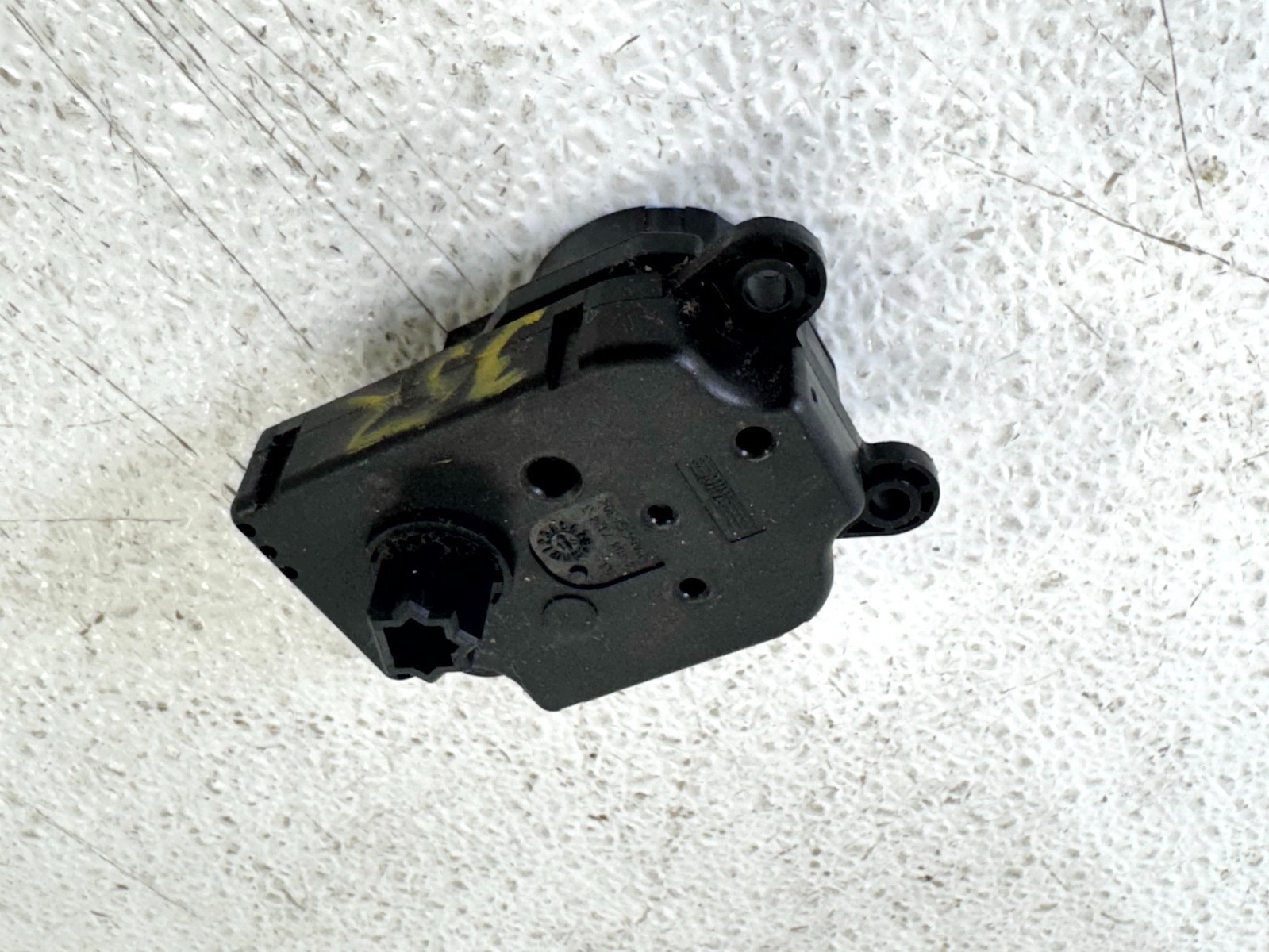 17-19 FORD ESCAPE A / C HVAC AIR HEATER FLAP DOOR SERVO MOTOR ACTUATOR
