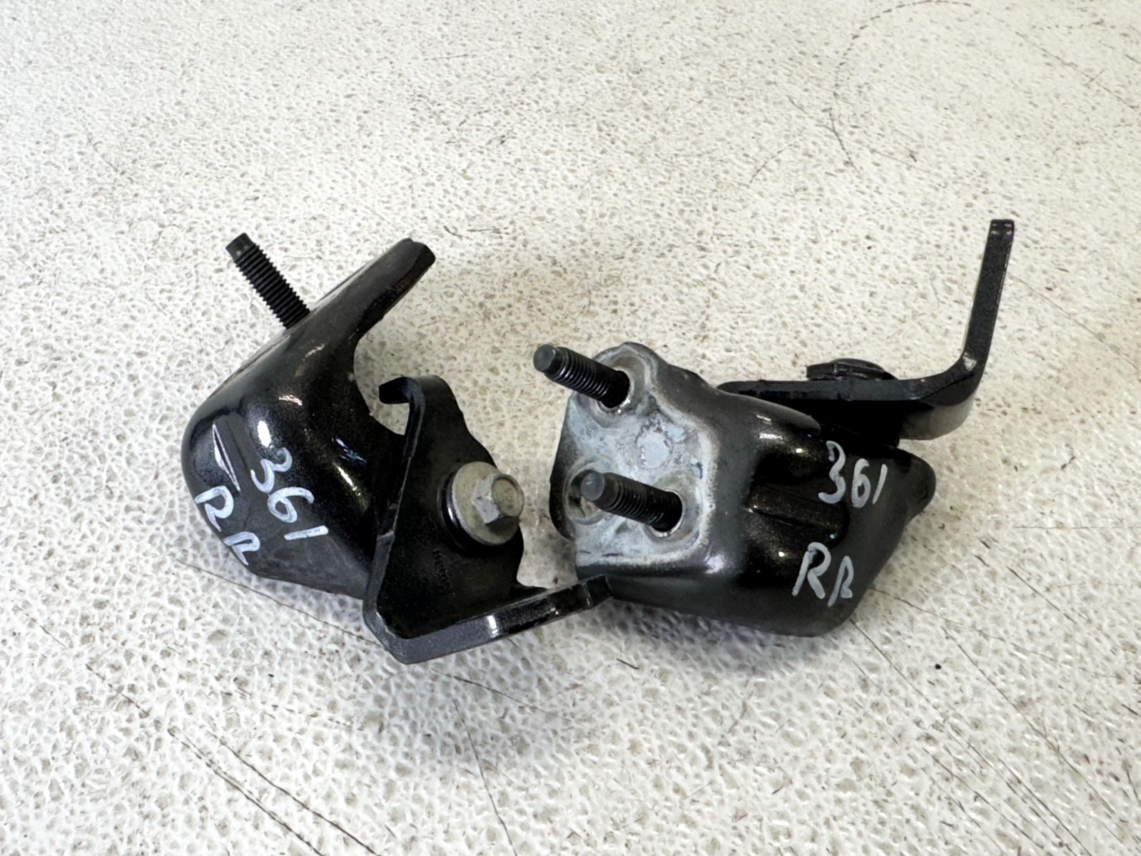 13-20 LINCOLN MKZ REAR RIGHT PASS SIDE DOOR LOWER & UPPER HINGE SET 2