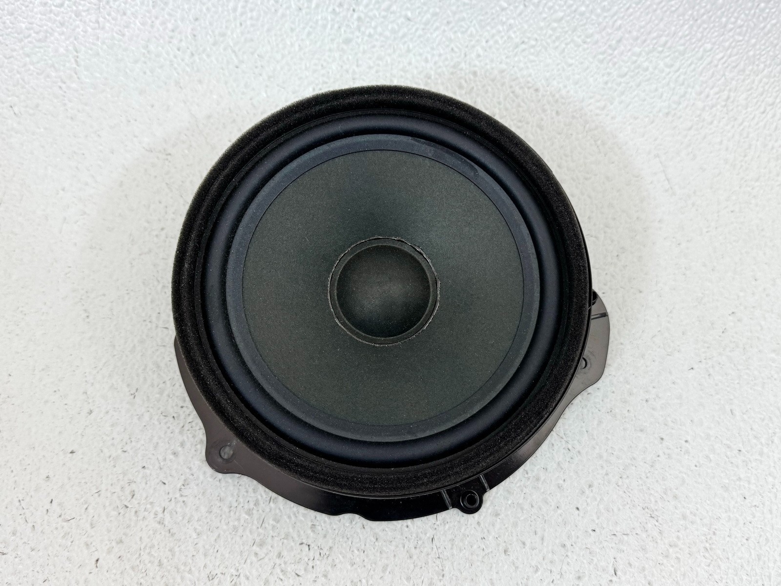 17-23 JAGUAR F-PACE REAR LEFT LH DRIVER SIDE DOOR AUDIO SOUND SPEAKER