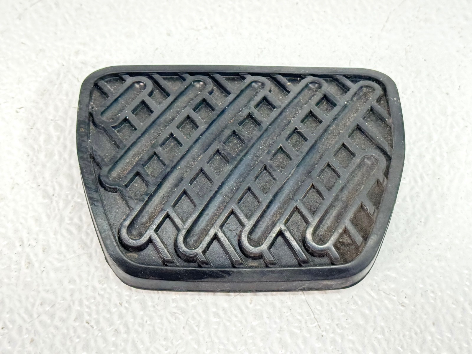 14-20 INFINITI Q50 AUTOMATIC TRANSMISSION BRAKE STOP PEDAL PAD PANEL