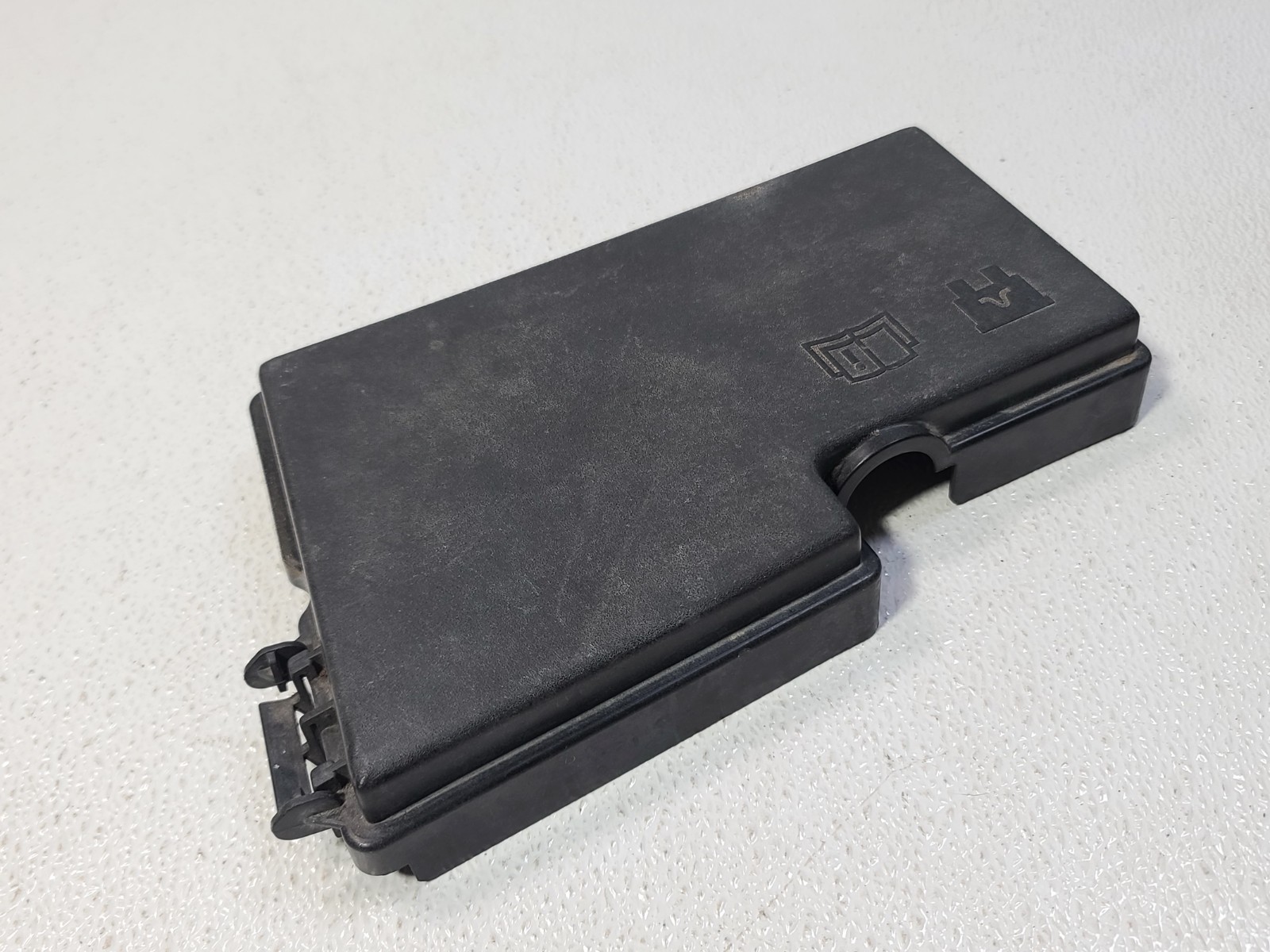 13-16 FORD ESCAPE FUSE RELAY JUNCTION BOX BLOCK MODULE TRIM COVER PANEL