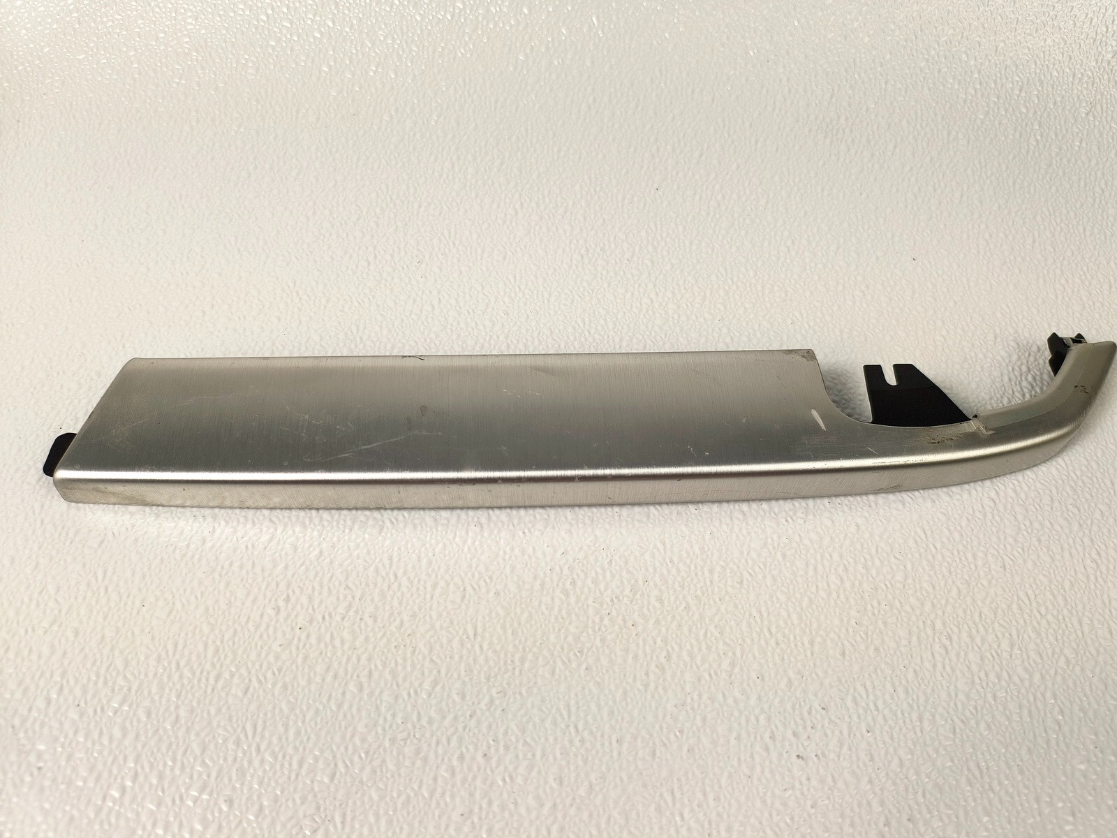 15-19 LAND ROVER DISCOVERY SPORT DASH CENTER CONSOLE LEFT LH MOLDING TRIM