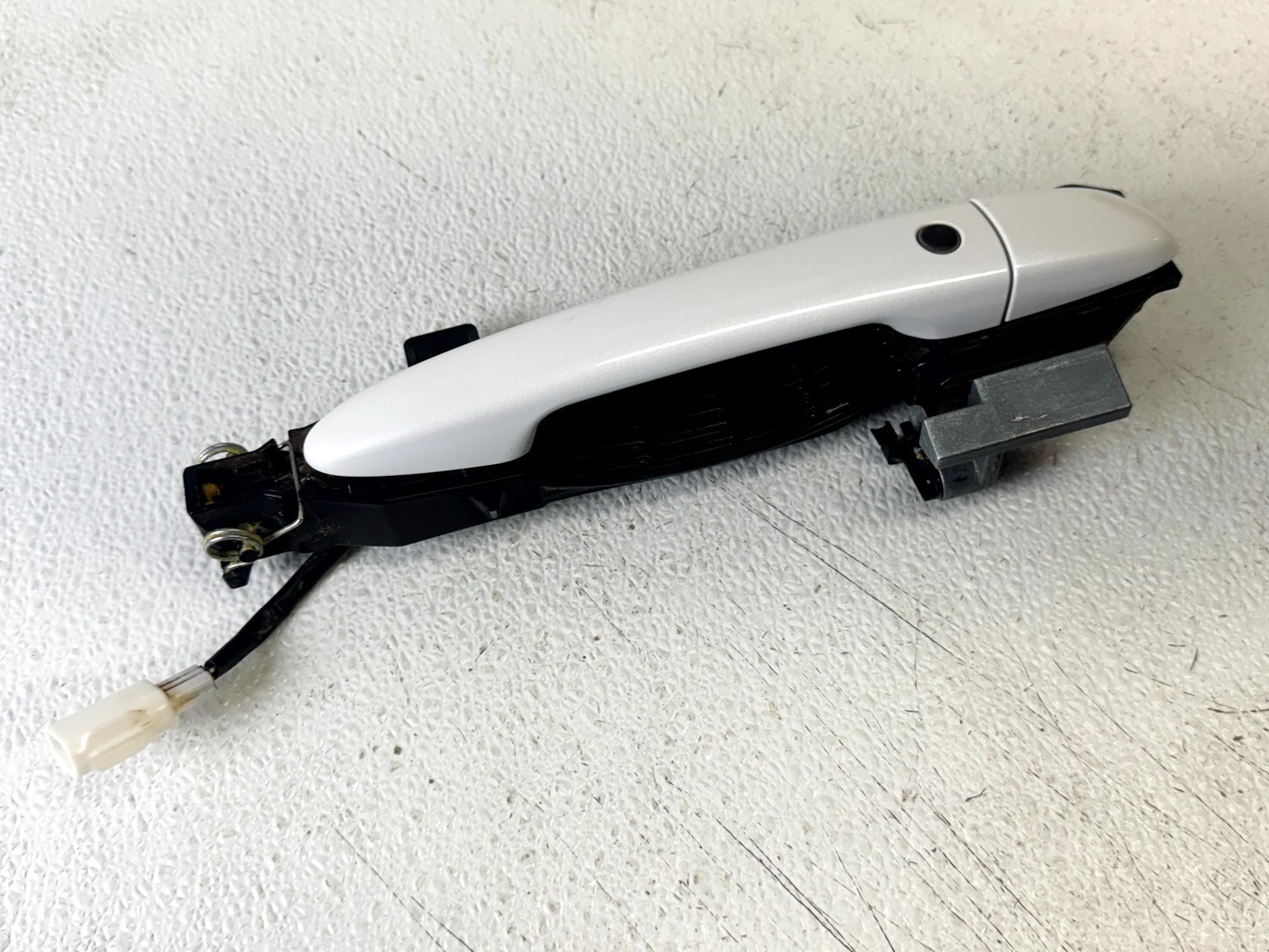 16-23 MAZDA CX-9 CX9 FRONT RIGHT RH PASS SIDE EXTERIOR DOOR HANDLE 25D