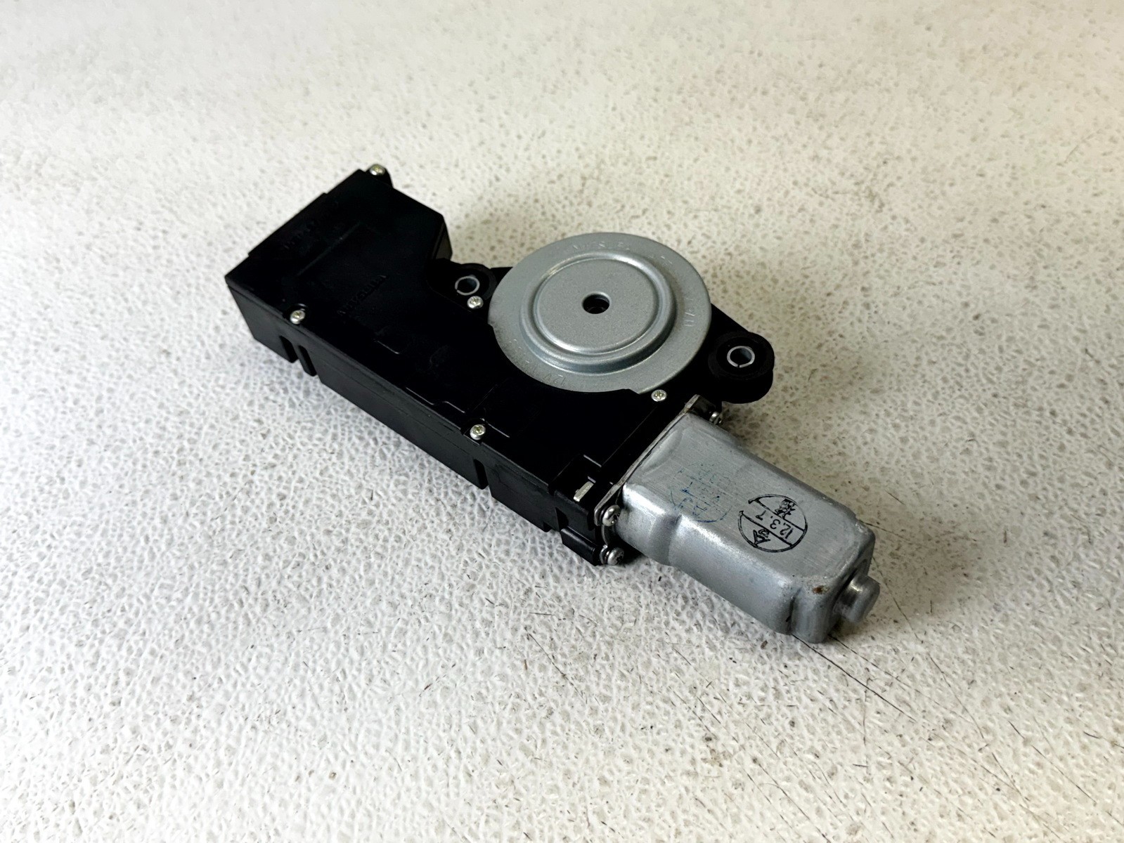10-14 SUBARU OUTBACK MOONROOF SUNROOF SLIDING ROOF CONTROL MOTOR