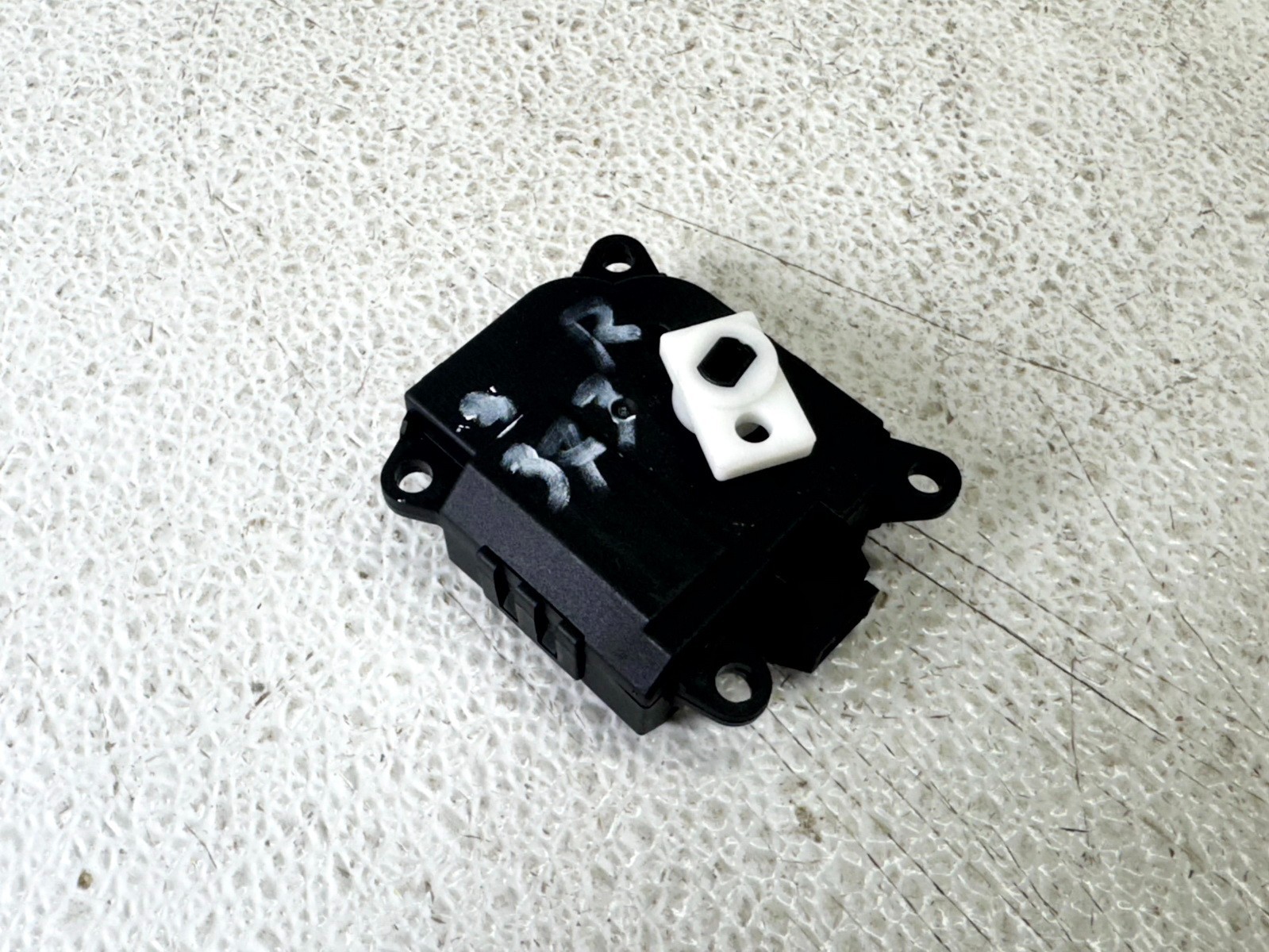 22-25 NISSAN PATHFINDER REAR HVAC A/C HEATER FLAP SERVO ACTUATOR MOTOR