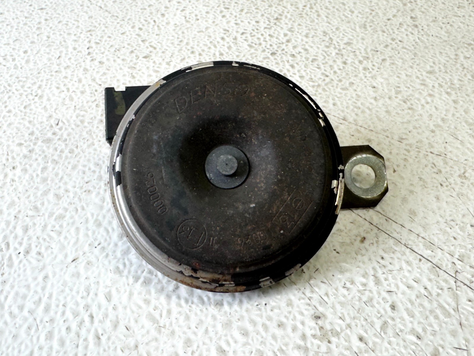 10-14 SUBARU OUTBACK LEFT LH DRIVER SIDE HIGHT TONE NOTE HORN SIGNAL