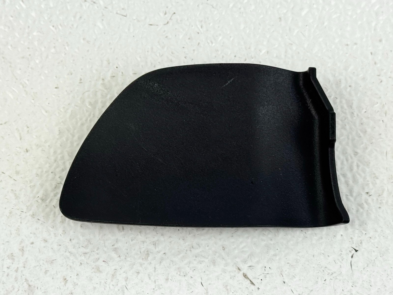 17-23 INFINITI Q50 FRONT LEFT DRIVER SIDE ESCUTHEON INSIDE HANDLE TRIM COVER