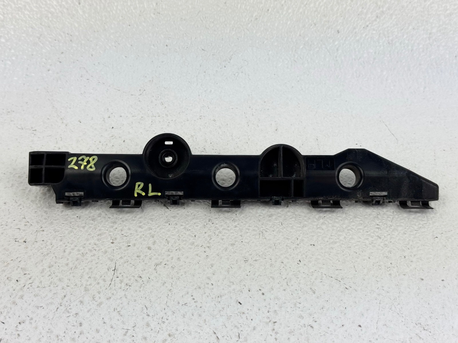 14-20 INFINITI Q50 REAR LEFT DRIVER SIDE BUMPER UPPER BRACKET TRIM PANEL