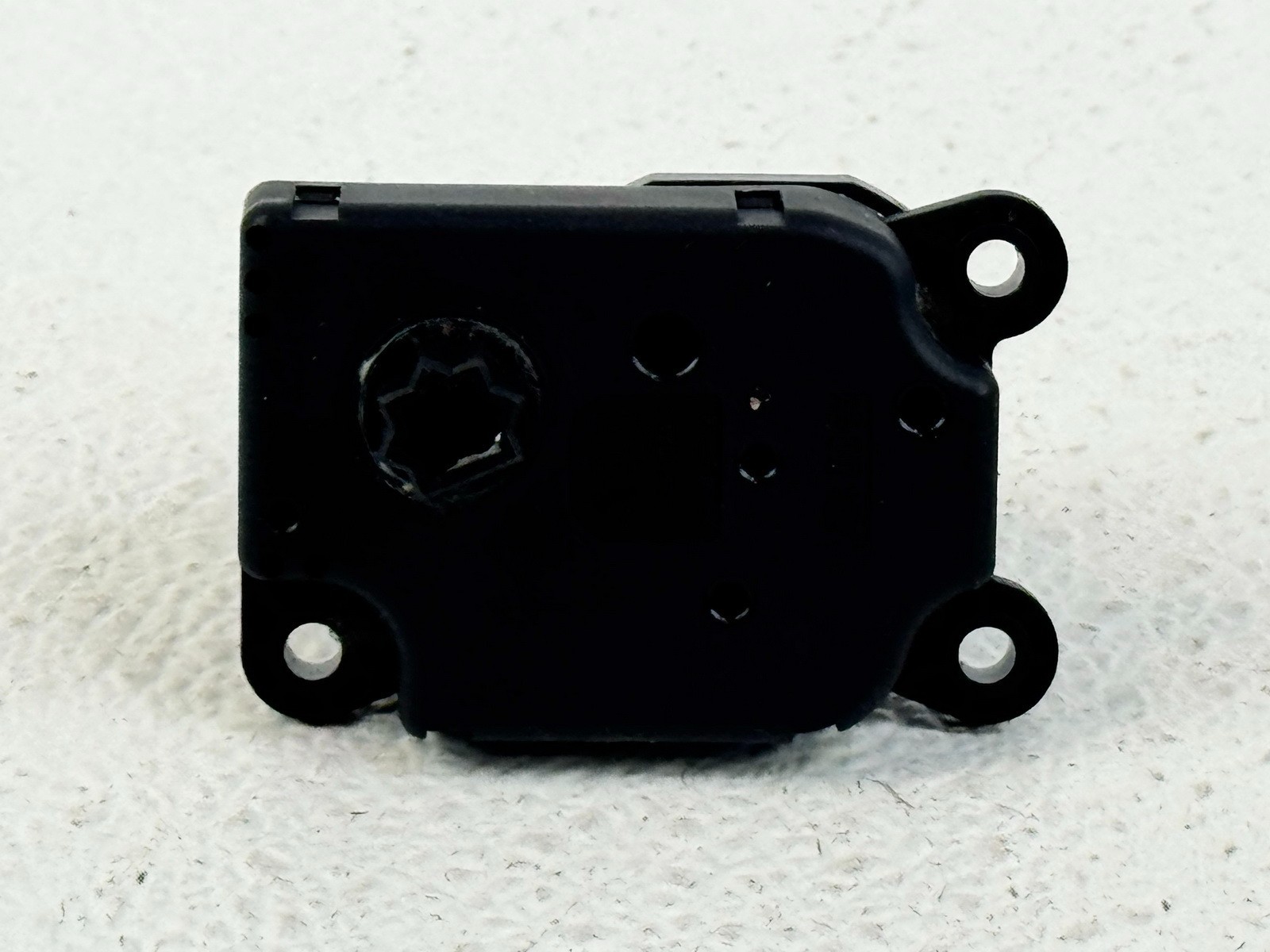 12-18 FORD FOCUS INTERIOR HVAC AIR HEATER FLAP DOOR ACTUATOR MOTOR