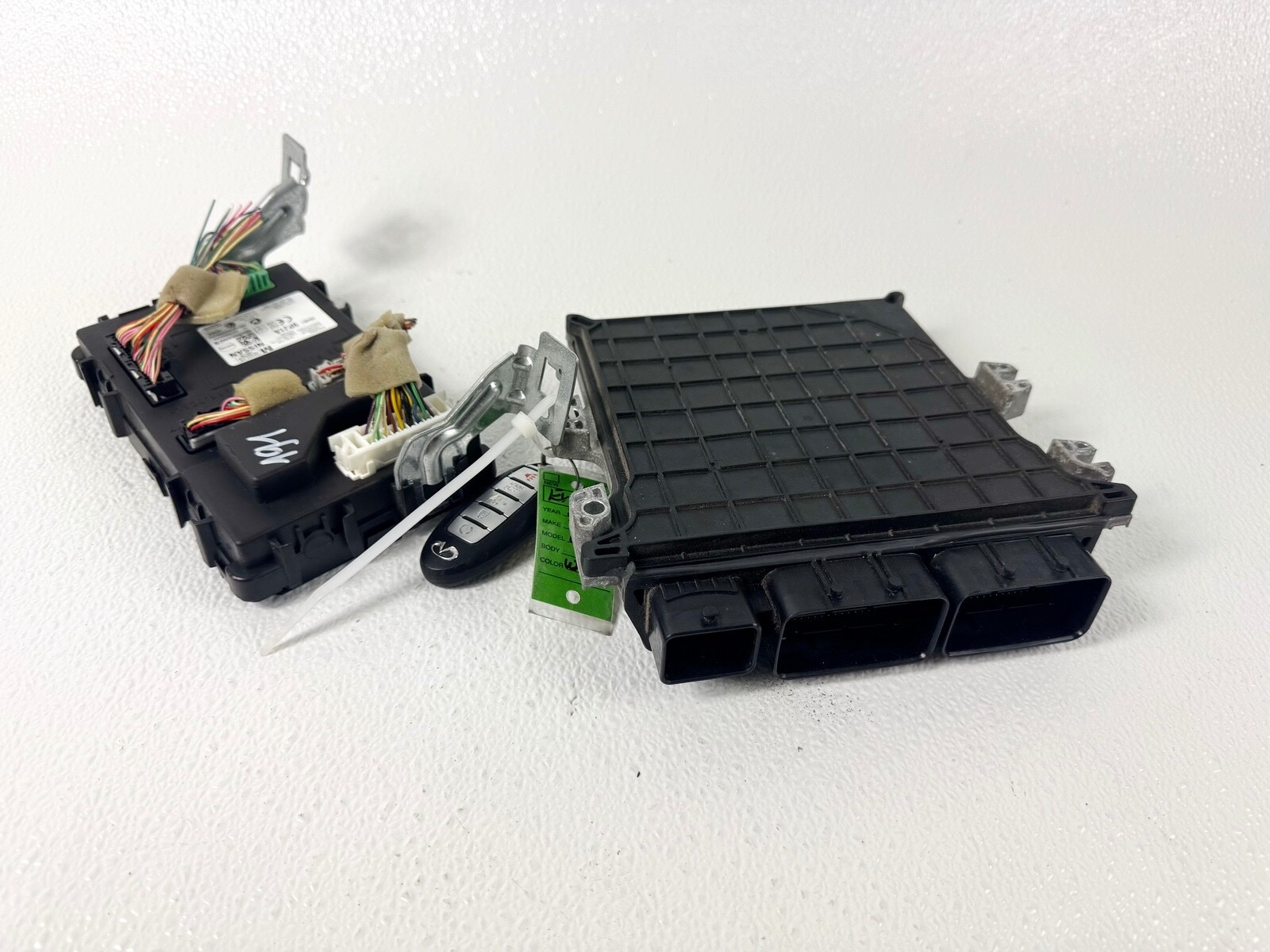 16-18 INFINITI QX60 BCM BCU ECU ENGINE & BODY CONTROL MODULE W/ KEY FOB SET