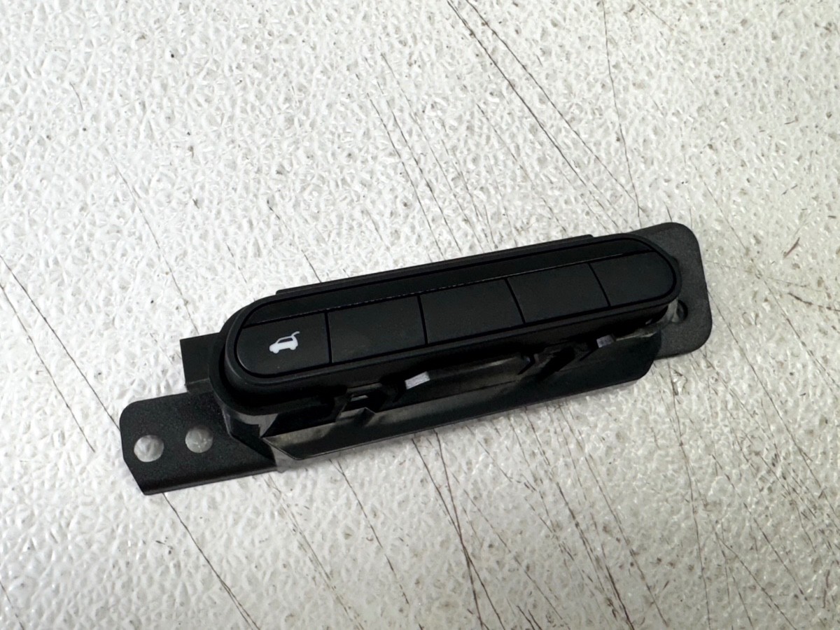 22-25 INFINITI QX60 FRONT LEFT SIDE DASHBOARD TAILGATE RELEASE SWITCH PANEL