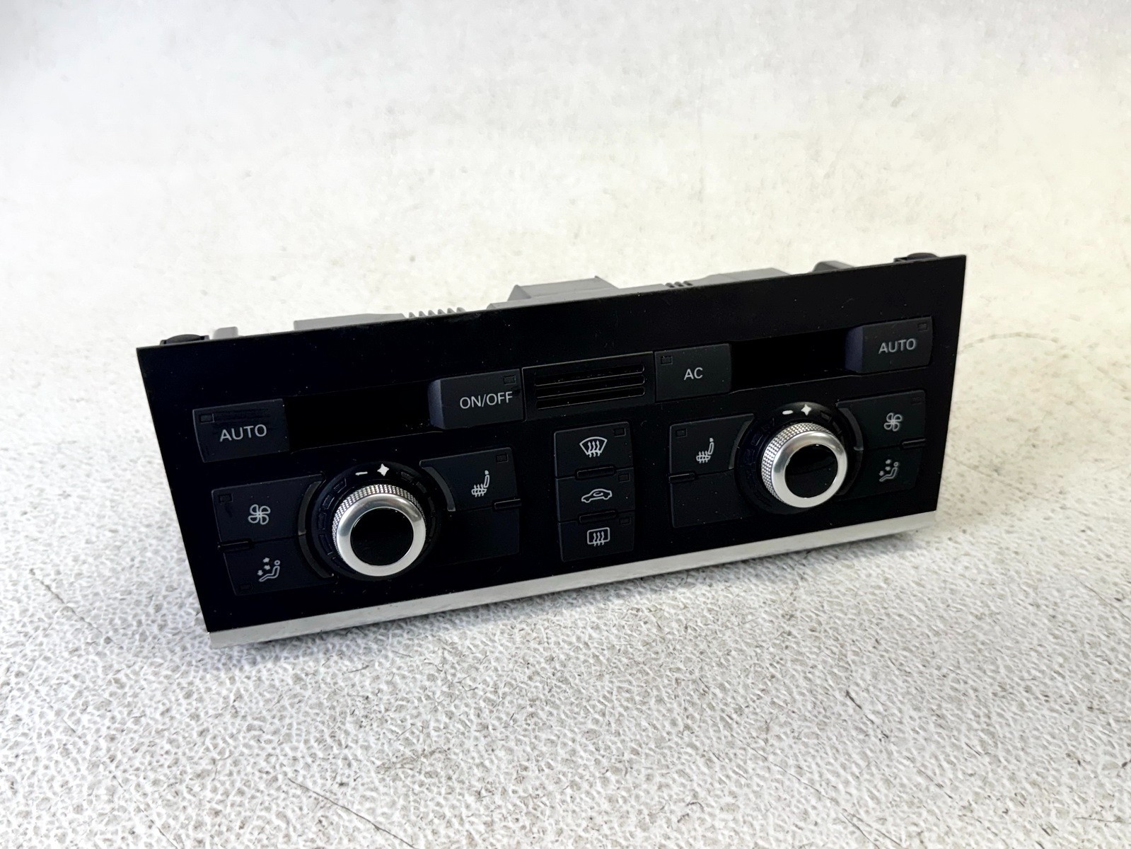 10-15 AUDI Q7 DASH CENTER A / C HVAC CLIMATE TEMP CONTROL SWITCH PANEL