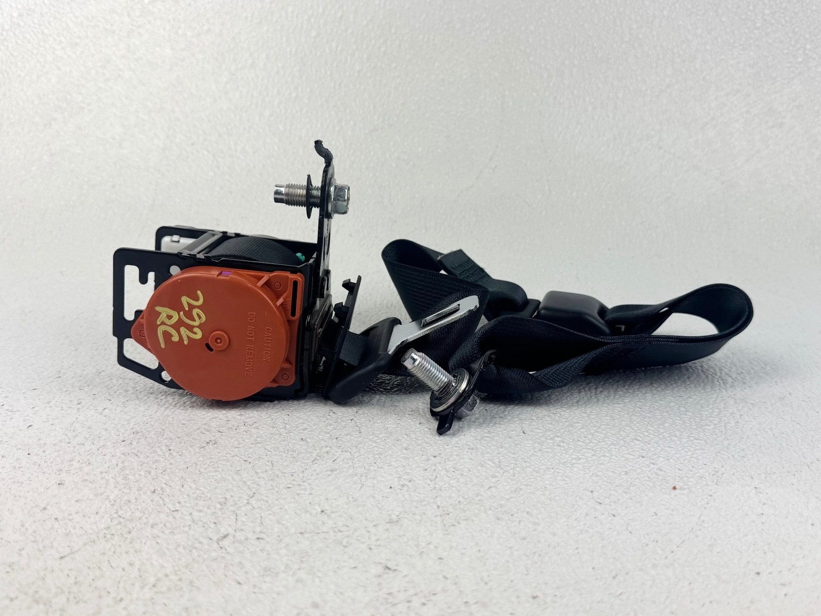 14-17 INFINITI Q50 REAR CENTER SEAT BELT SEATBELT RETRACTOR