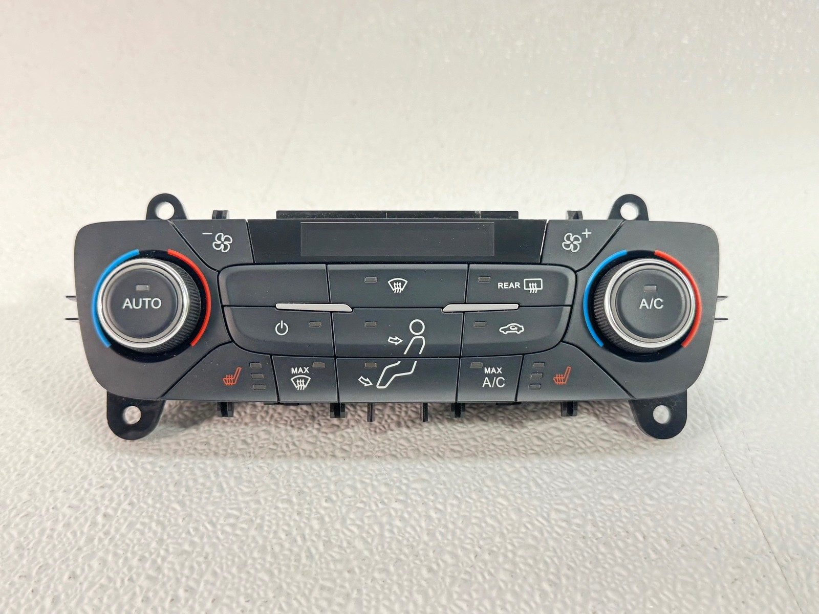 17-19 FORD ESCAPE DASHBOARD HVAC AC TEMPERATURE HEATER CLIMATE CONTROL PANEL