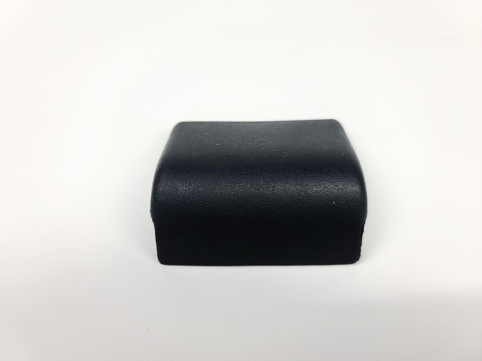 13-20 INFINITI QX60 JX35 REAR LEFT RIGHT SEAT TRACK CORNER CAP TRIM COVER