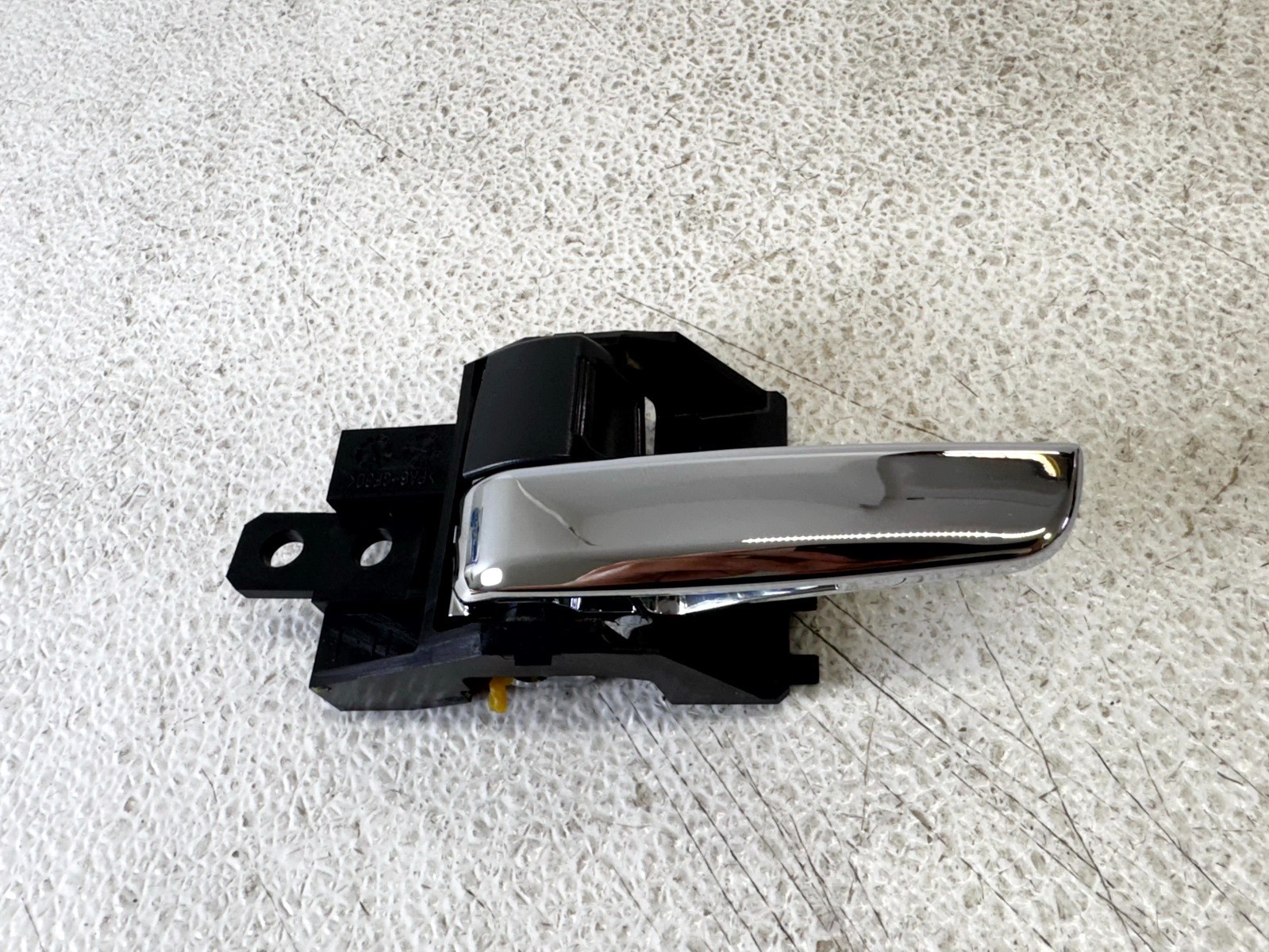 14-20 MITSUBISHI OUTLANDER REAR LEFT LH DRIVER SIDE INTERIOR DOOR HANDLE