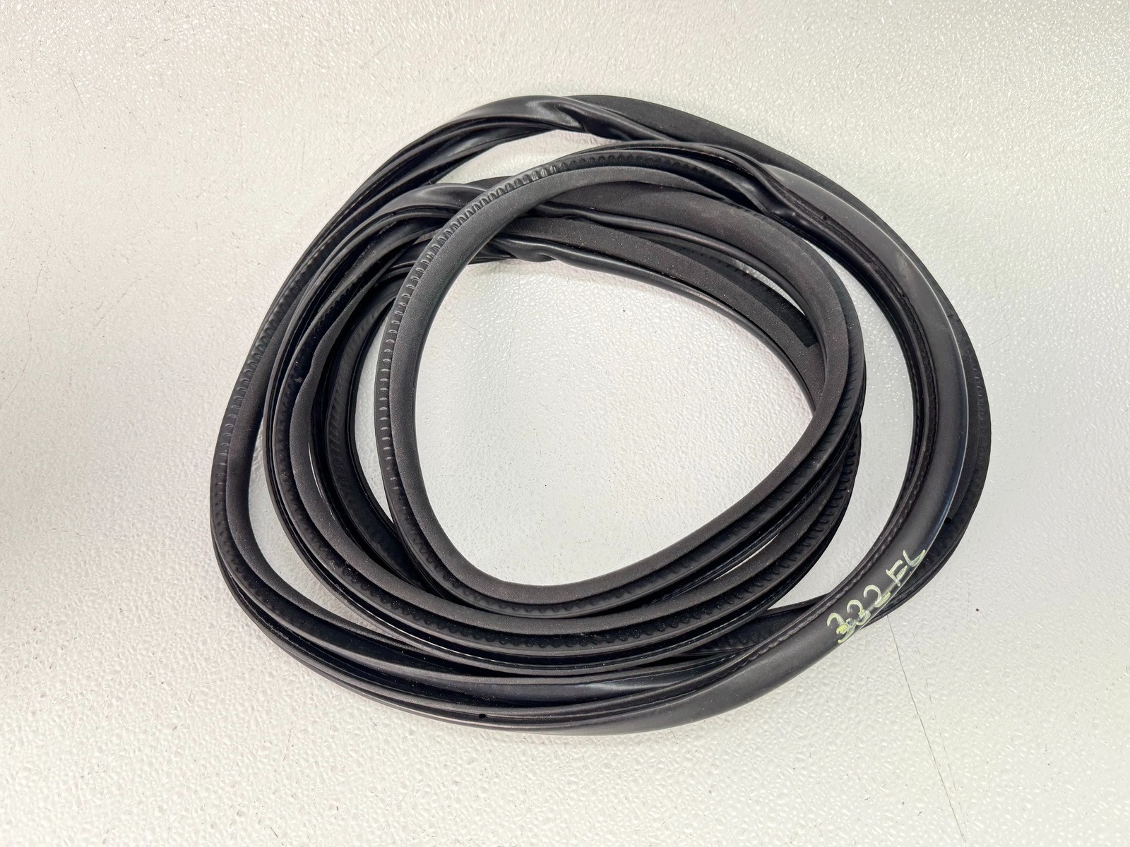 16-20 INFINITI QX60 FRONT LEFT LH DRIVER SIDE DOOR WEATHERSTRIP SEAL
