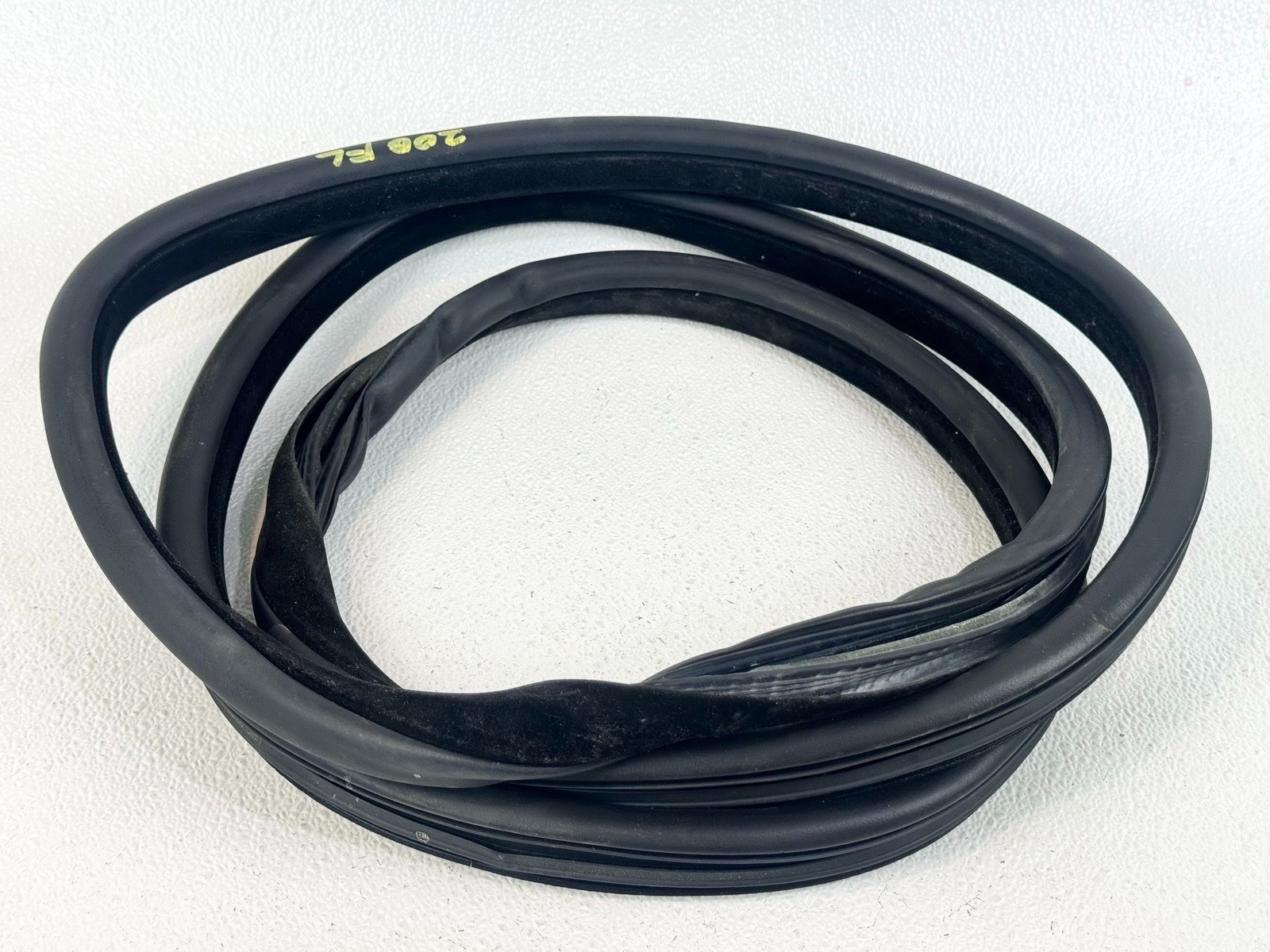 12-19 RANGE ROVER EVOQUE FRONT LEFT LH SIDE DOOR WEATHERSTRIP SEAL STRIP