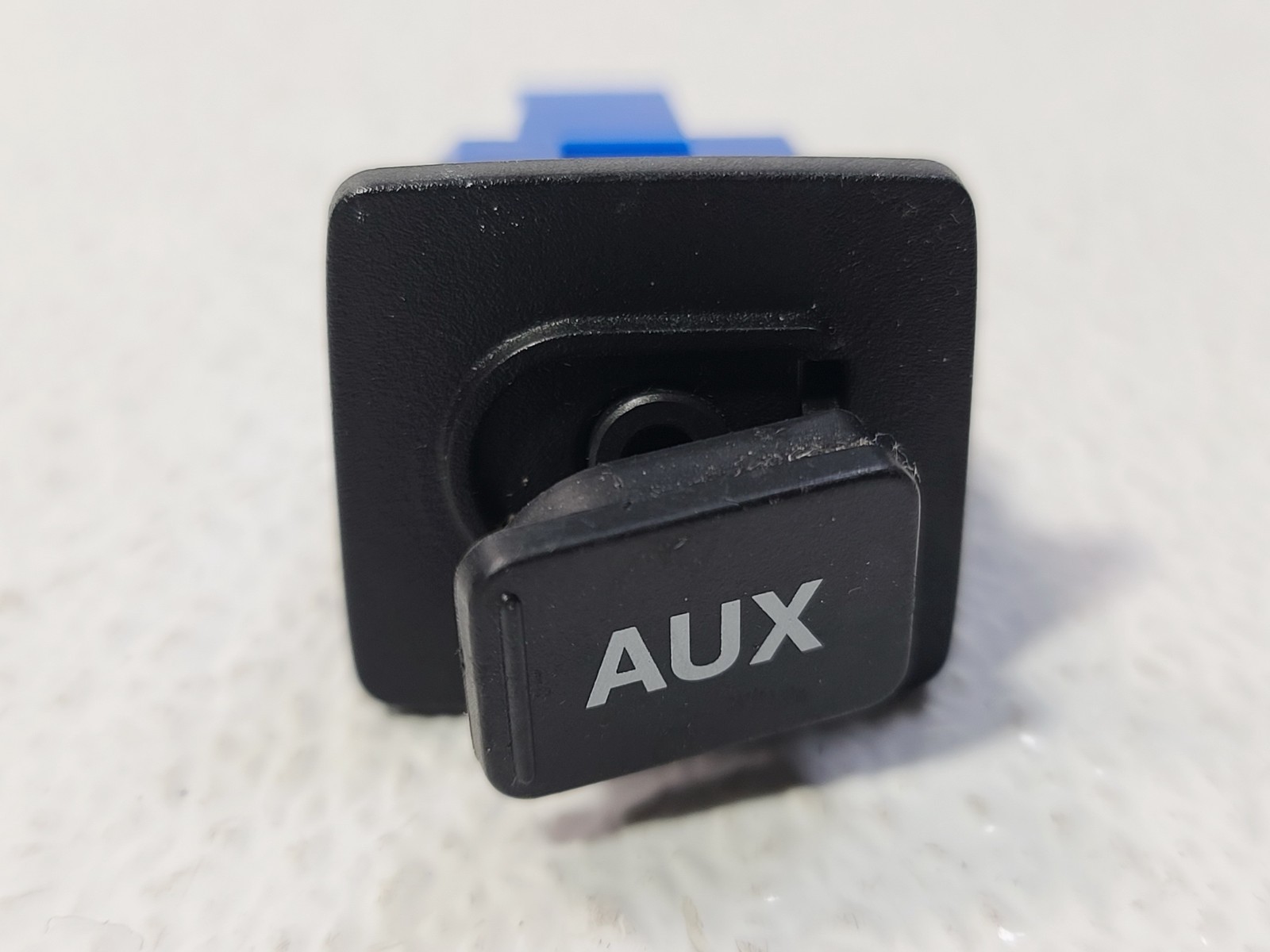 14-20 ACURA MDX CENTER CONSOLE AUXILIARY JACK PORT SOCKET MODULE