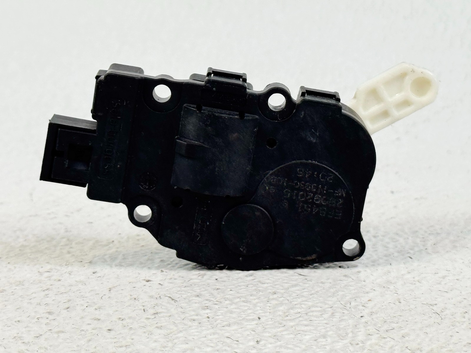 10-19 JAGUAR XJ XF HVAC AC A/C HEATER AIR VENT FLAP ACTUATOR MOTOR