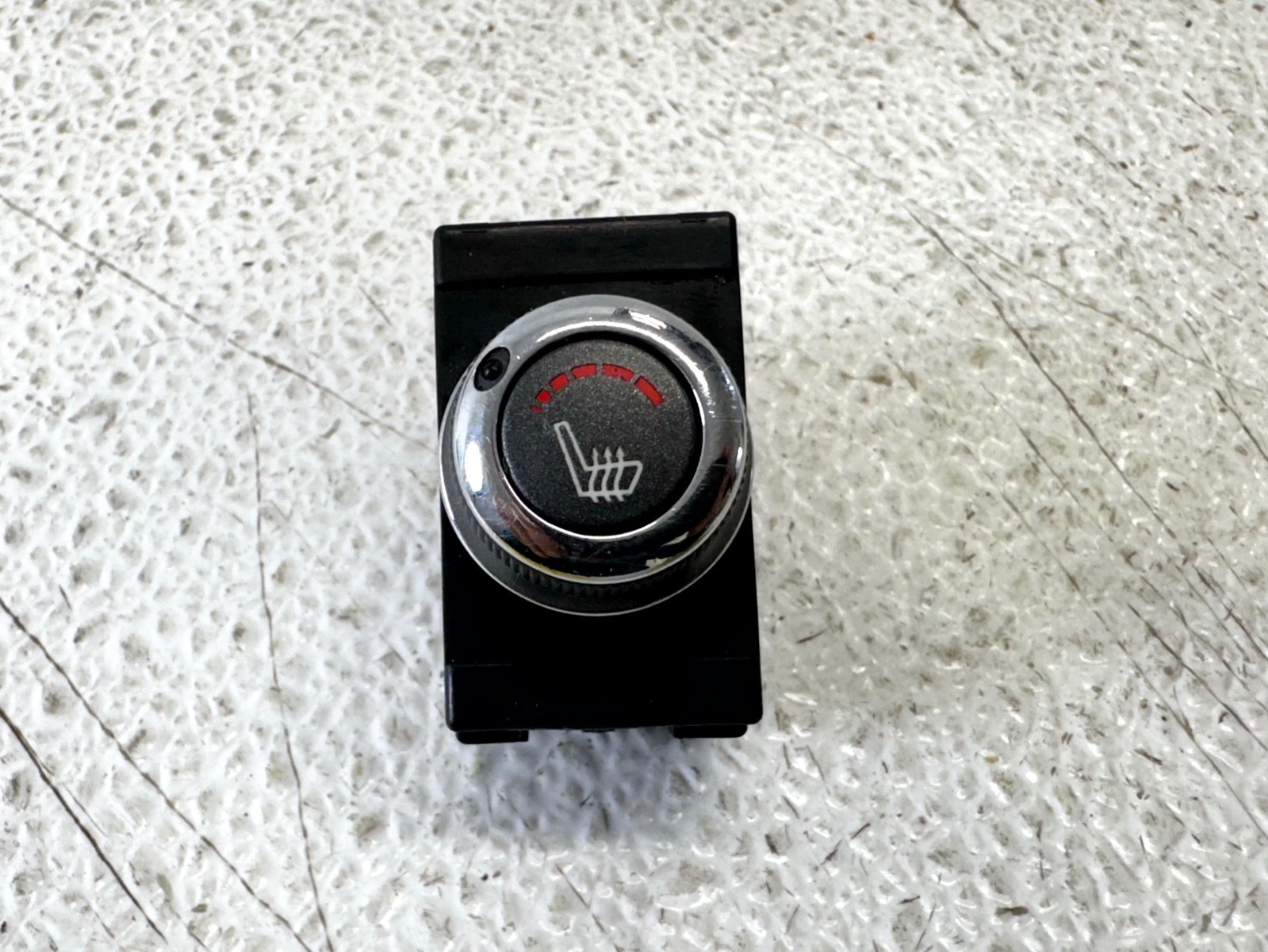 13-20 INFINITI JX35 QX60 FRONT RIGHT SIDE SEAT HEATER SWITCH CONTROL BUTTON