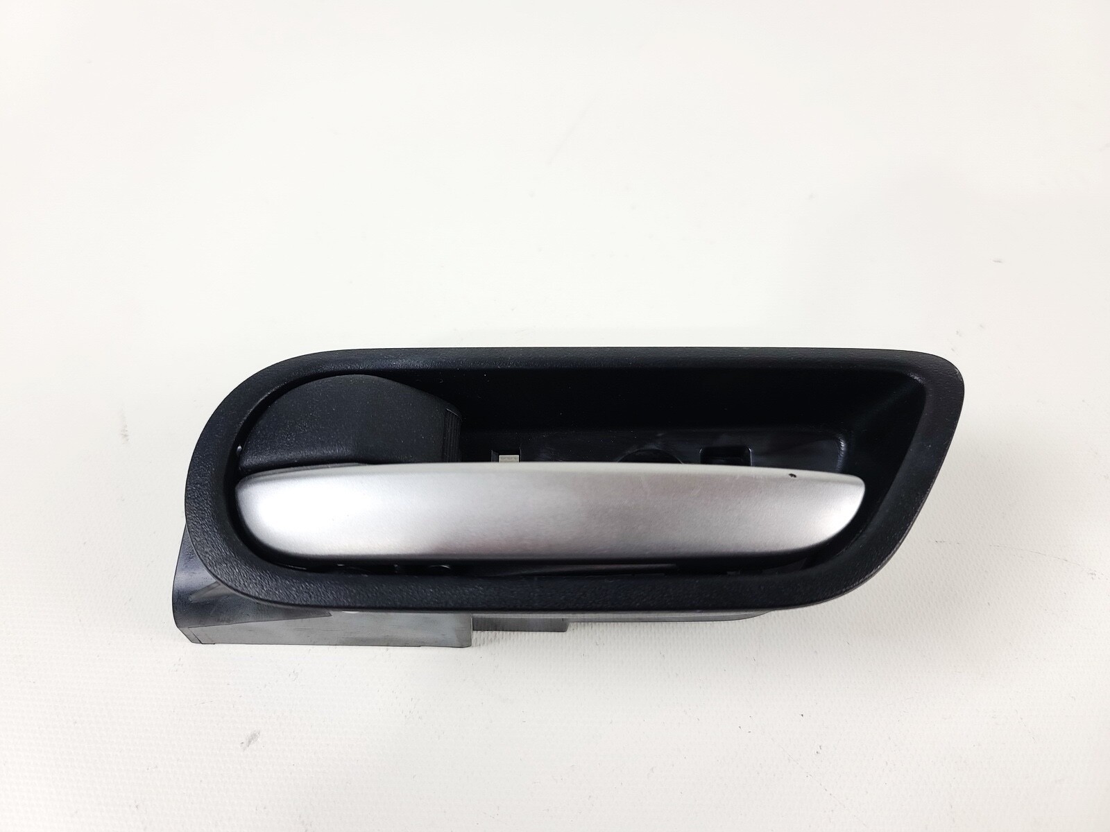 10-13 MAZDA 3 REAR LEFT LH DRIVER SIDE INTERIOR DOOR HANDLE BEZEL