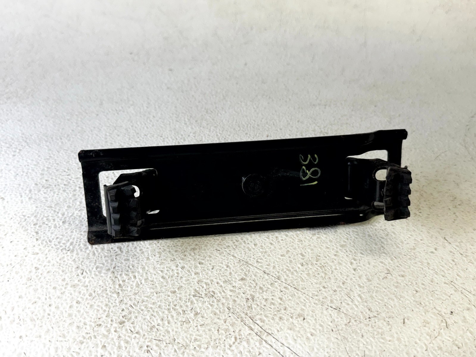 14-25 RAM PROMASTER 1500 2500 3500 BATTERY HOLDER HOLD DOWN BRACKET