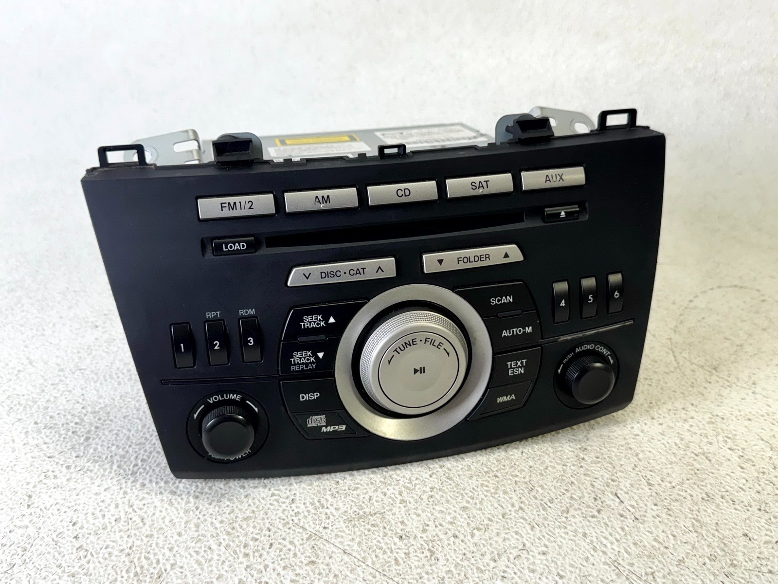 10 2010 MAZDA 3 DASH AM FM RADIO RECIEVER CONTROL MODULE W / CONTROL PANEL
